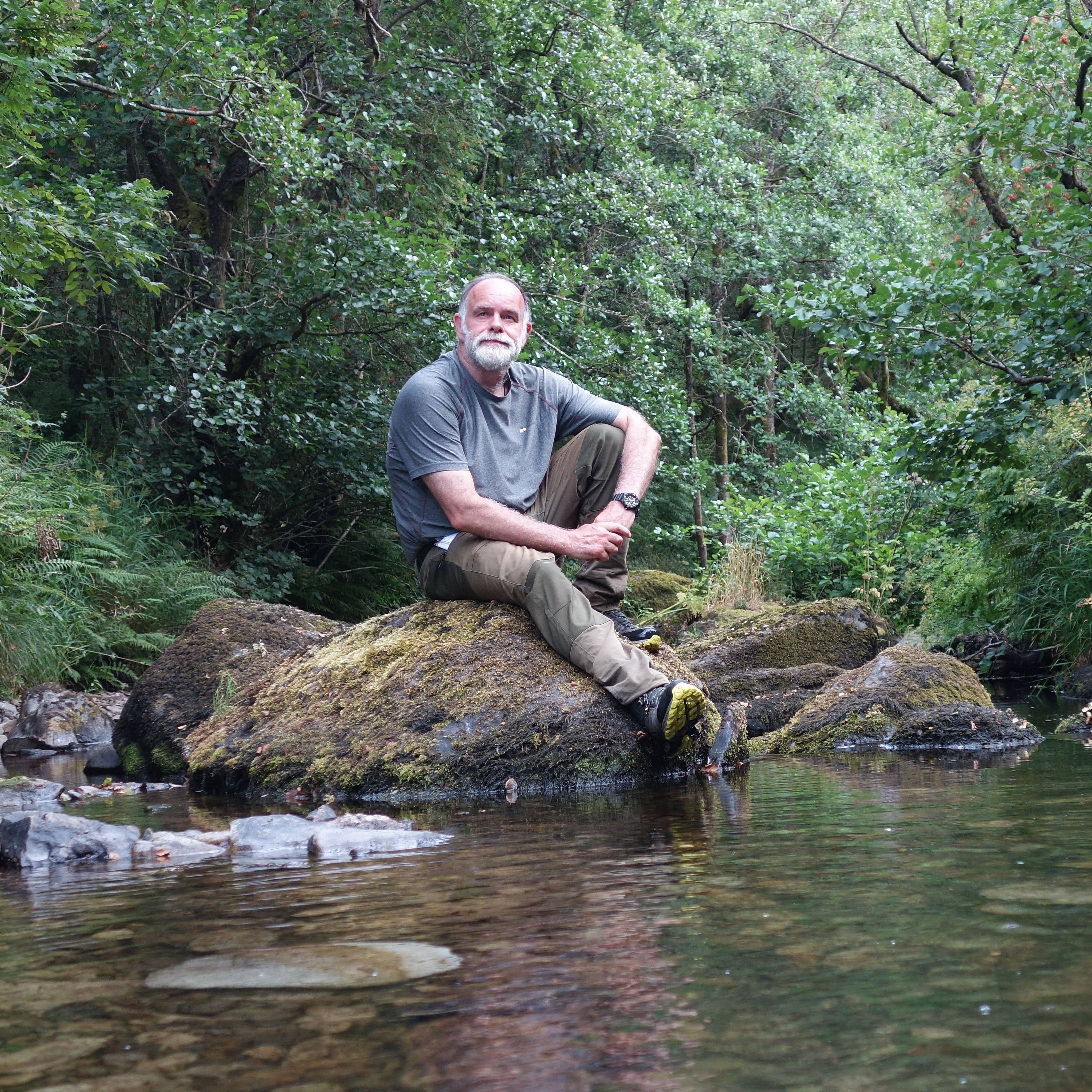 Walking the Monk's Trod, or Hu Bira Minike, meaning The Monk's Path in Mid Wales, I was keen to swim in the Marteg that meets the Wye abover Rhayader. Both rivers were low, revealing the true extent of the glacial boulders that sit heavy midstream. I was bowled over - excuse the pun - by their size and the sheer presence of ancient history. After admiring the first set of boulders and admiring the Marteg from upon one, I proceeded to the Washpool, where many sheep had formerly been dunked. The waters weren't glacial, but they were fresh enough, leaving me with a buzz as I emerged invigorated and as clean as the sheep. #riverwalk #river #ancinethistory #glacial #midwales #walesriver #trek #longwalk #welshcollective #wildswim #swimmingwild #riverswim #rivermarteg #gilfach #gilfachnaturereserve