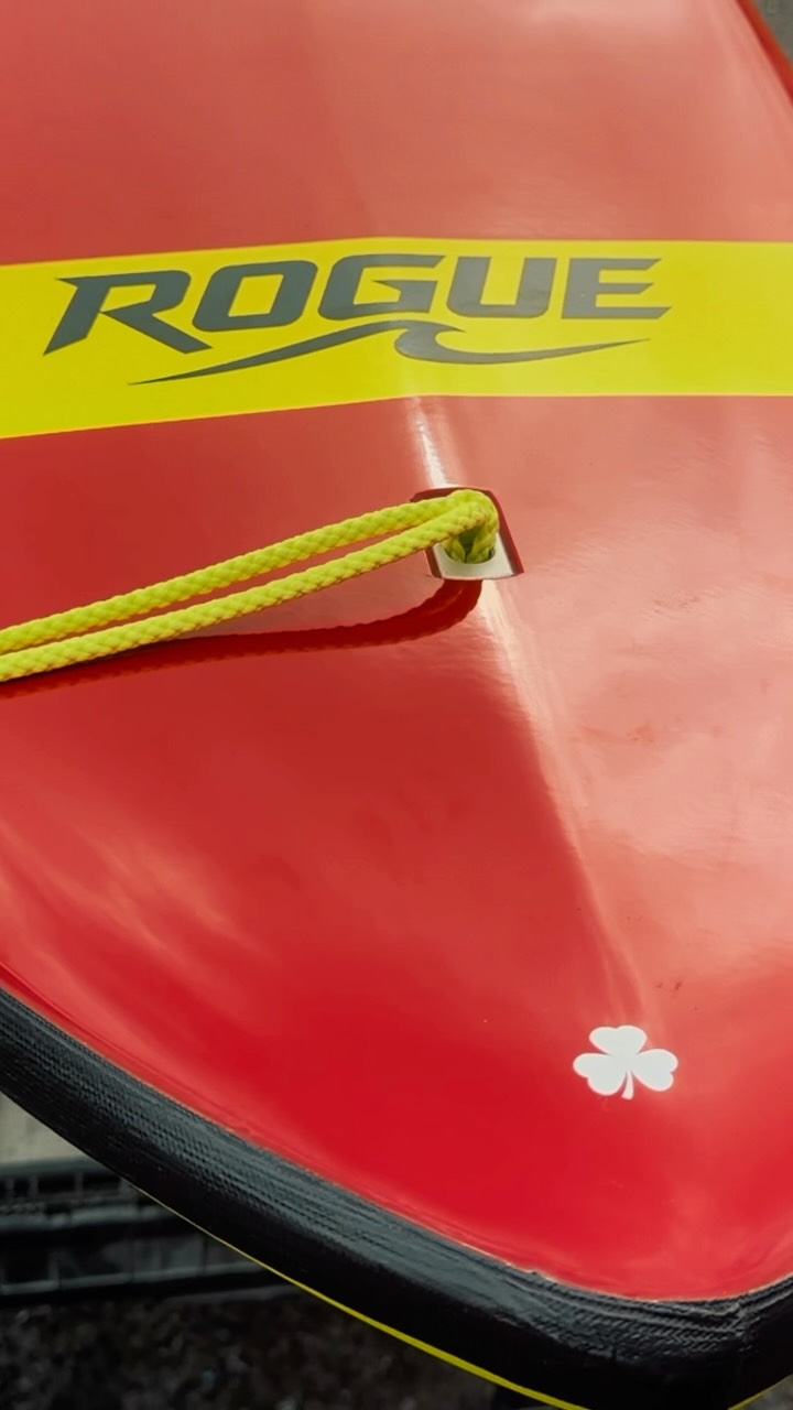 Fresh out of the workshop - a new Hobson’s Choice Rogue for @whoishob
Built to be fast, loose and lively, with plenty of drive when the wave turns on.
#HobsonKayaks #HobsonRogue