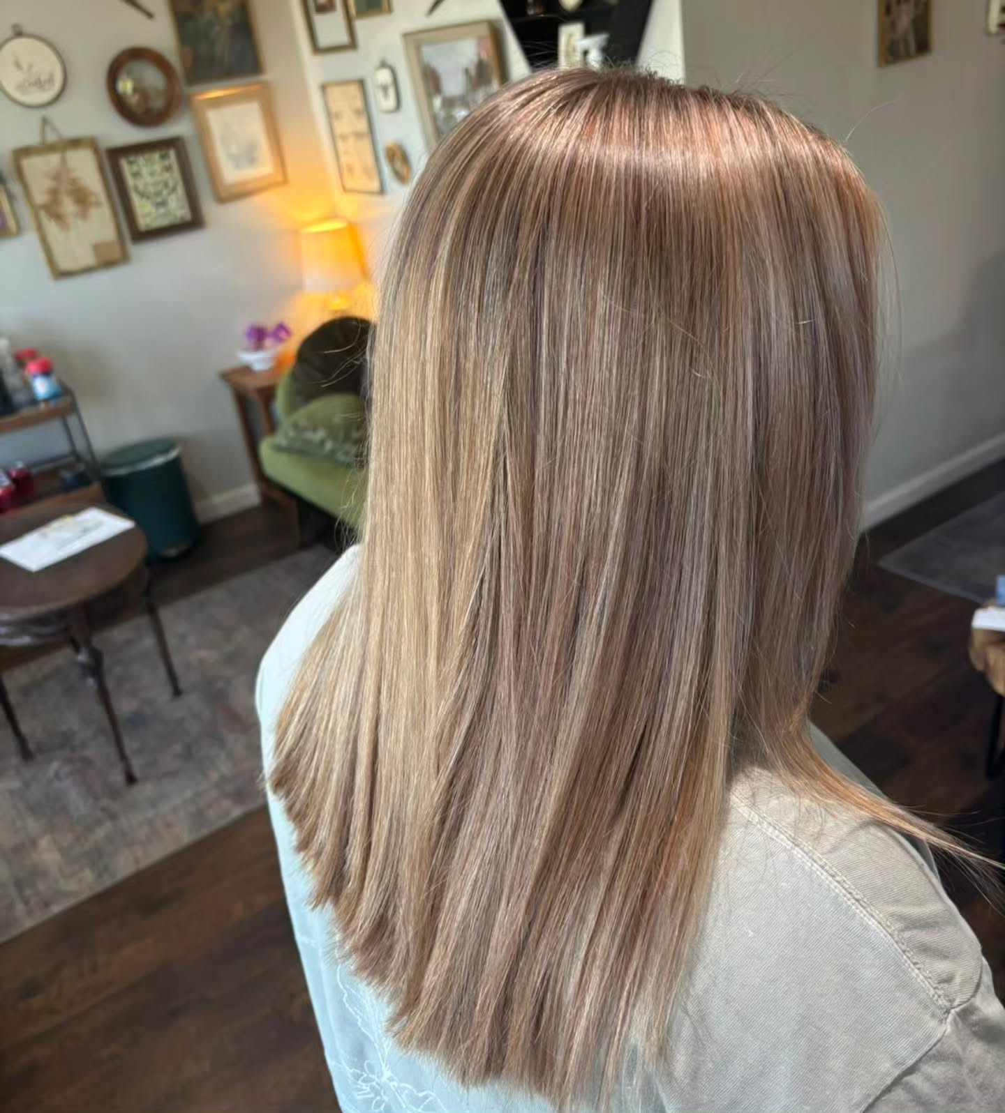 Beautiful blended beige blonde & perfect haircut by Annie
@hair.byanniepeters