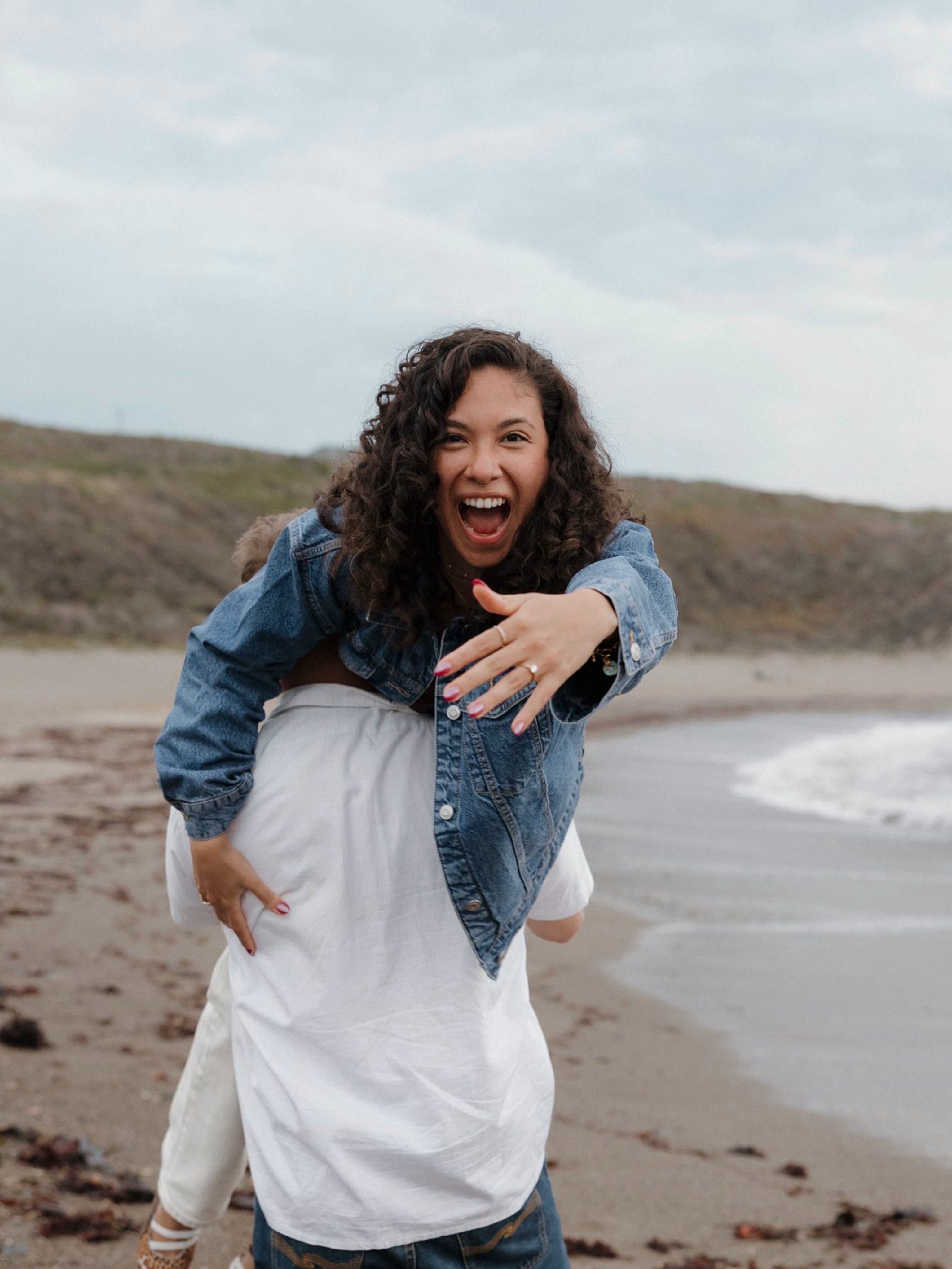 Last night's surprise proposal at Montana De Oro... 🤍💍A few droplets of rain cleared the entire beach right before Brad’s proposal, and this romantic moment was met with the most beautiful sunset and cotton candy clouds!