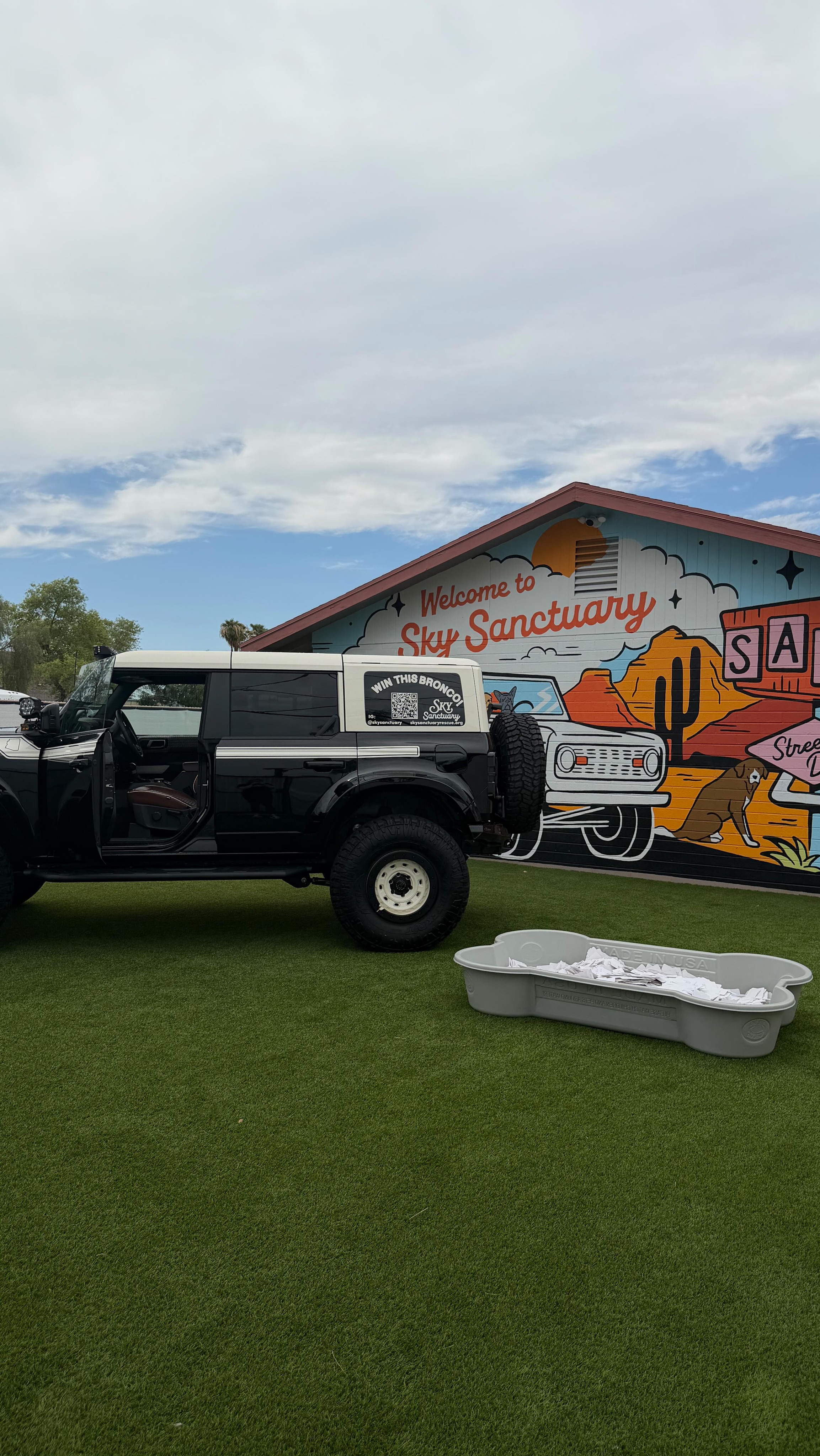 BRONCO GIVEAWAY LIVE from the Sanctuary 🫶🏻 Congratulations to our winner, Danielle D. from Utah ✨