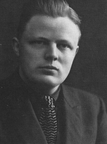 Kornelis Heiko Miskotte
Band LI (2027) Spalten in Vorbereitung
Online abrufbar
Autor: Dennis Schönberger
MISKOTTE, Kornelis H., * 23.9. 1894 in Utrecht, † 31.8. 1976 in Voorst, evangelisch-reformierter Theologe.
https://www.bbkl.de/index.php/frontend/lexicon/M/Mi-Mn/miskottekornelisheiko-83515