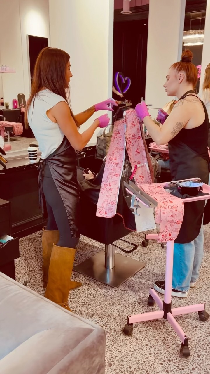 THE BLONDE PROJECT.
An elevated salon experience, thoughtfully designed around exceptional hair, expert artistry and impeccable attention to detail.
Beautiful hair, tailored to you.
Welcome to The Blonde Project.
📍 Calgary, Alberta
Now accepting new clients.
#CalgarySalon #CalgaryHair #YYCSalon #LuxuryHairSalon #yycblondespecialist
