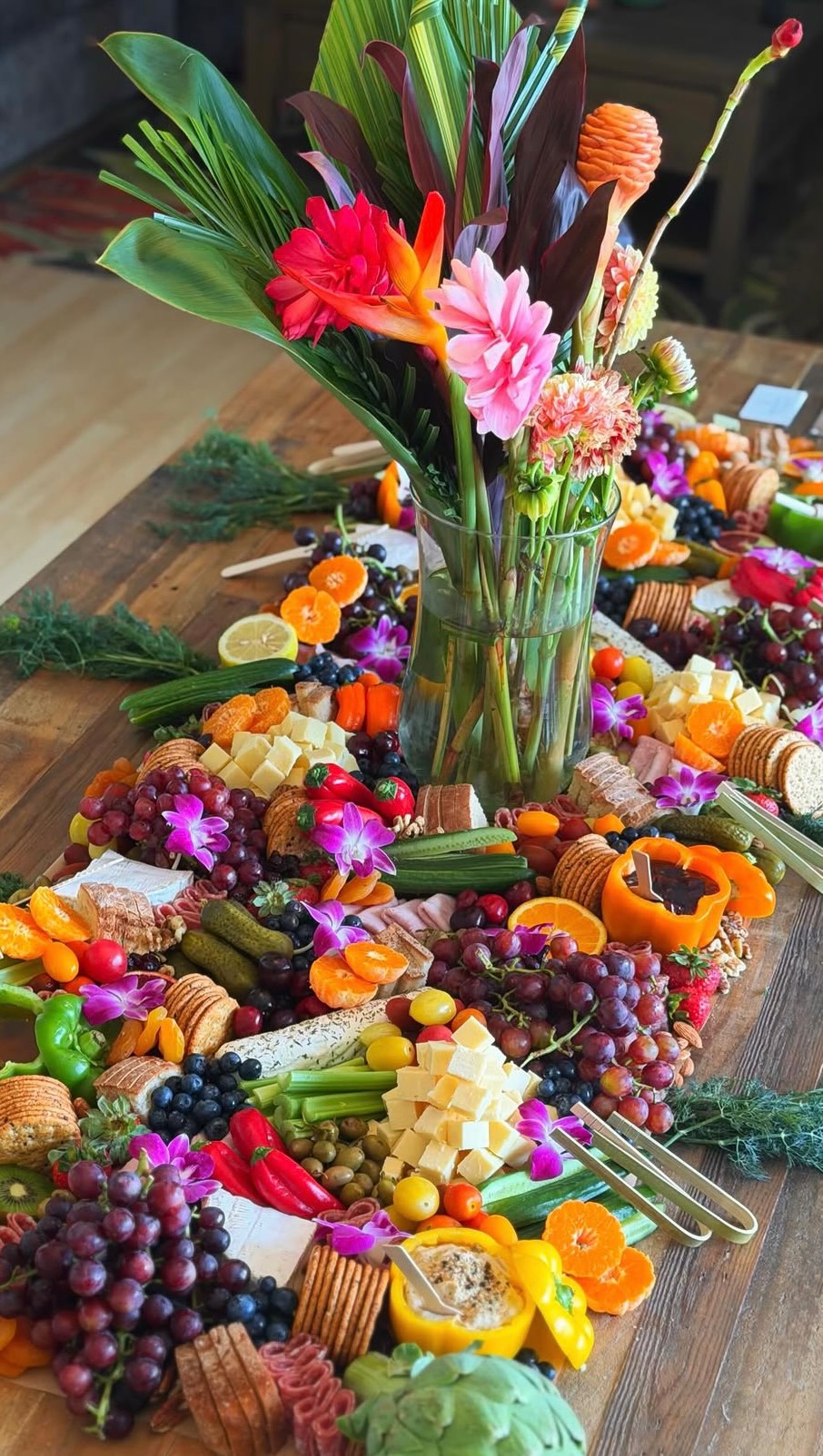 One of our past favorite flat-lays! PS. this was before our price increases! 🌺
We loved creating this tropical birthday grazing table in San Clemente!🍍 What a fun and festive way to incorporate fresh tropical florals throughout the table including edible orchids for an extra pop of color and detail ✨
Fun ways we incorporated color into this table:
🌈 Multi-colored bell peppers used as dip containers
💜 Purple tropical florals throughout
🍊 Cuties sliced and spread across the table for bright pops of orange
If you have an event coming up in June, July, or August, reach out ASAP to book! Our summer weekends are filling up fast ☀️
Text us at (949) 702-2215 or DM us at @brightbreadco
#orangecountyca #orangecountycatering #grazingtables #ocgrazingtables socalevents
