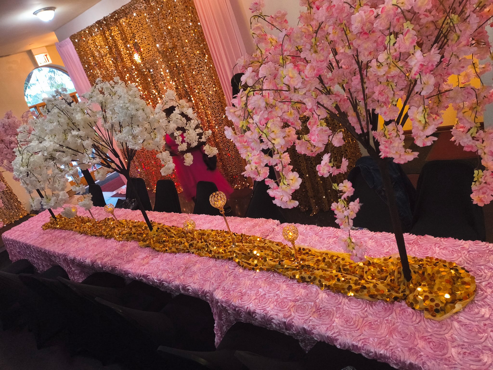 The setup for the @thisislifechi fundraiser felt angelic!Thank you, Michael Henderson, for creating such a beautiful atmosphere. The pink and gold details and gorgeous floral arrangements made the space feel so special.
Your time, creativity, and support mean so much. Thank you for helping bring our vision to life!