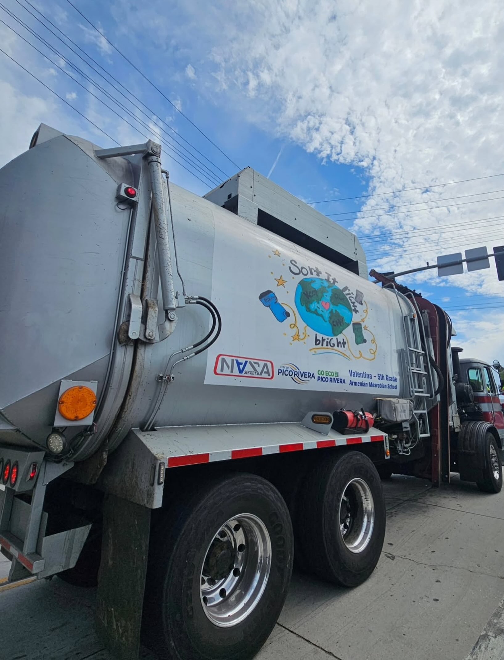 Not your average trash truck ♻️🎨 One of our NASA Services trucks featuring artwork by Valentina, a 5th grader at @armenianmesrobianschool , selected through the City of Pico Rivera’s student art contest