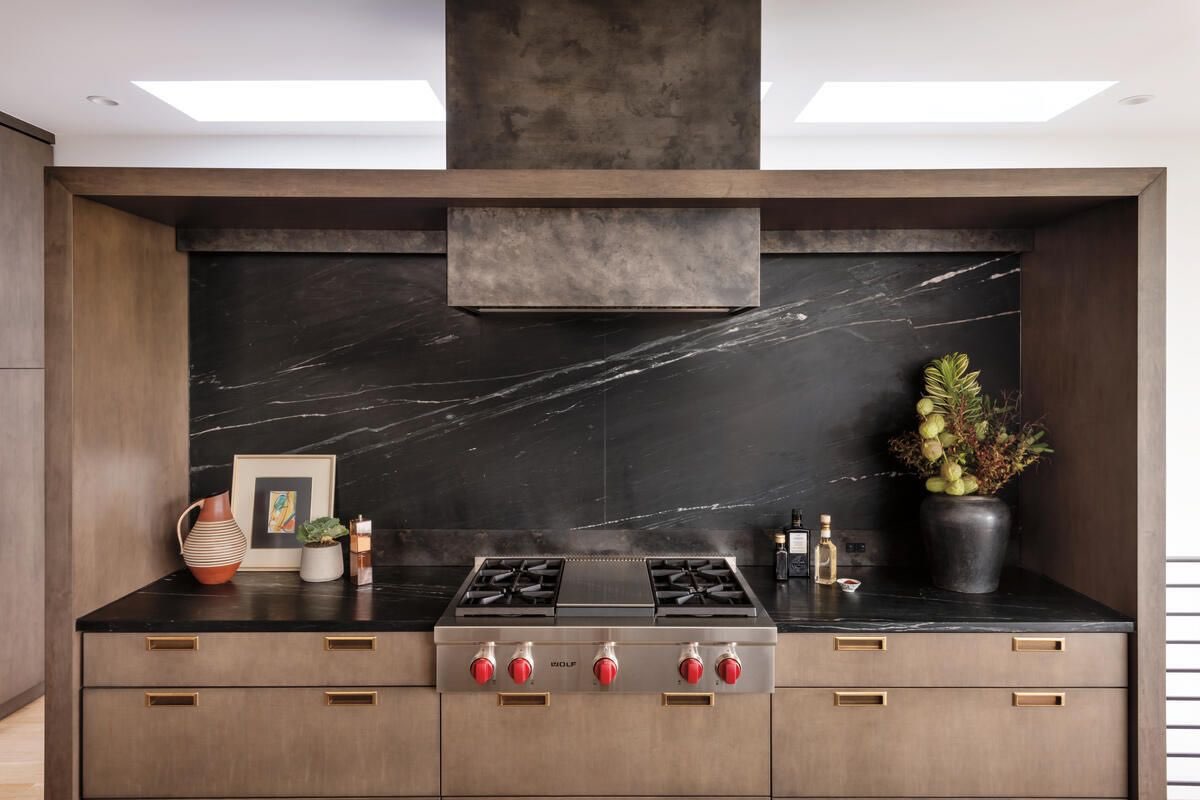 Designed for the way you cook.
Wolf Gas Rangetops deliver chef-level precision with dual-stacked, sealed burners and an optional charbroiler, griddle, or wok burner for extra flexibility.
Explore the full range of Wolf appliances at Kitchen Concepts.
#SZWCRetailer #WolfCooking #LuxuryKitchen