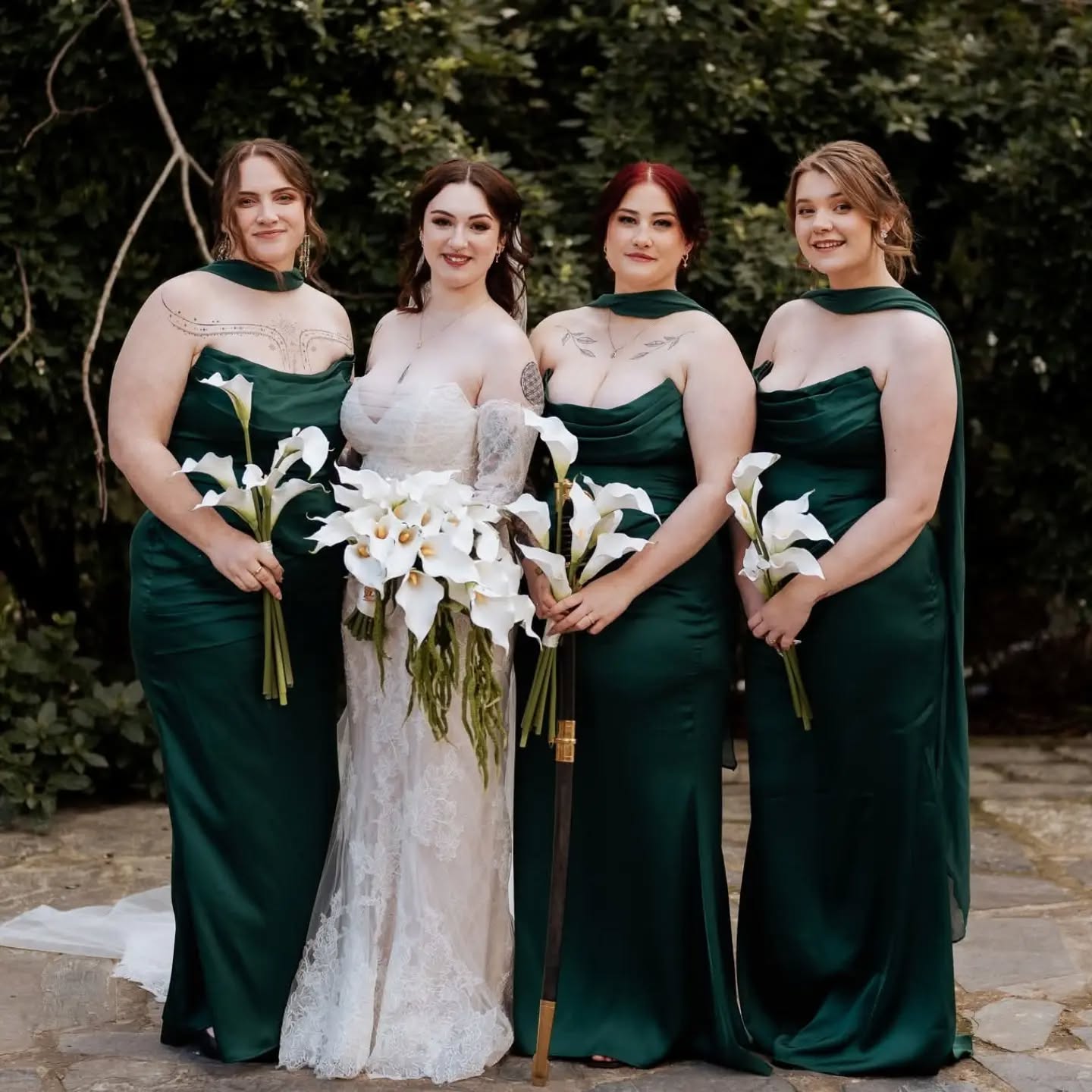 A little moment from a beautiful day 🤍
Crisp white lilies, rich emerald tones and the loveliest bridal party — sometimes simplicity makes the biggest statement.
We loved creating these florals to complement such a timeless colour palette. ✨
#AdelaideFlorist #AdelaideWeddingFlorist #WeddingFlowersAdelaide #BridalFlowers #AdelaideWeddings
📷 @jakeyvassmedia