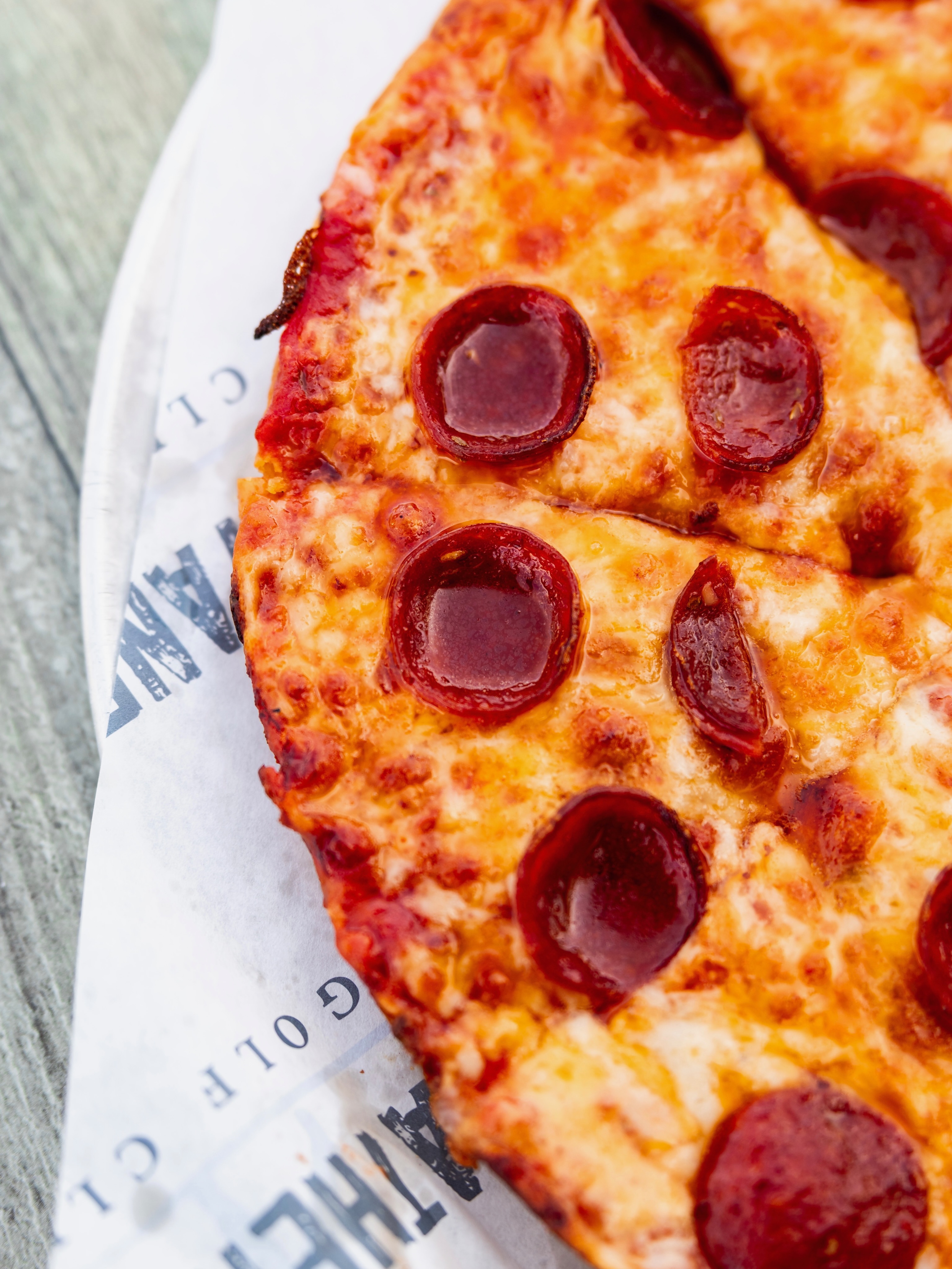 Mondays are hard enough. Let us do the cooking tonight.
Order, customize your toppings, and enjoy bar pizzas from Weathervane. Available for dine-in and take-out! 🍕