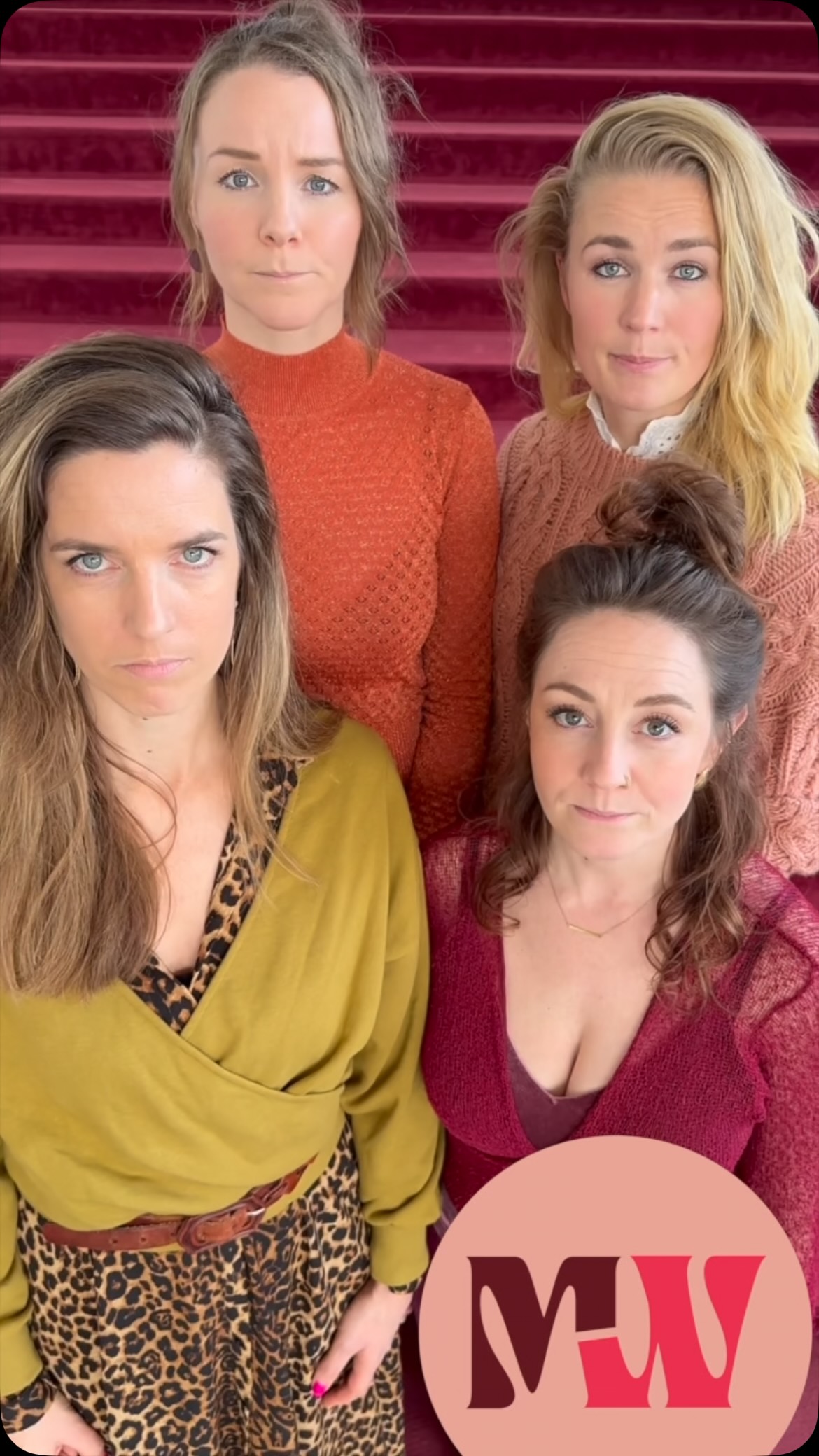 De vakantie mag dan wel voorbij zijn, maar de zomer nog niet! Hopelijk gaat het zonnetje voor jou ook een beetje schijnen bij het zien/horen van dit filmpje.
Fijne dag! ☀️
#vivaldi #zingen #humor #zangeressen #vocalgroup