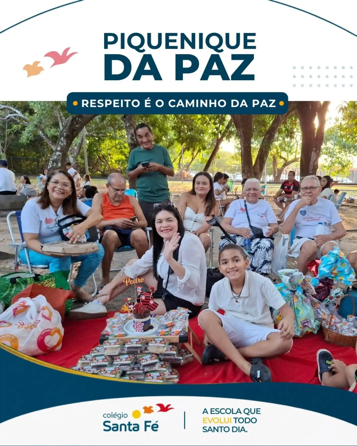 Nosso Piquenique da Paz reuniu alunos e famílias em um momento especial de convivência, afeto e reflexão sobre um valor que faz toda a diferença nas nossas relações: o respeito.
Entre sorrisos, partilhas e bons momentos, reforçamos uma mensagem que queremos levar para além desse encontro: respeitar o outro, acolher as diferenças e cultivar a empatia são escolhas capazes de transformar a forma como convivemos com o mundo.
Porque acreditamos que educar também é ensinar a construir relações mais humanas, gentis e conscientes.
Respeito é o caminho da paz. 🕊️
Santa Fé. Todo santo dia.