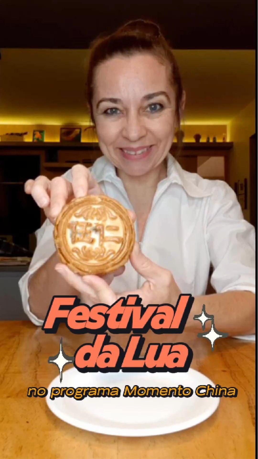 Você já provou Bolinho da Lua? Conhece o Festival do Meio de outono? O Programa Momento China da rádio USP tem um convite para você hoje. Quem estiver em São Paulo vai poder conhecer o Bolinho da Lua e entender por que essa festa é tão importante para a China. Nesta quarta, às 13h30. E, depois, nos agregadores de Podcast e nas páginas do Jornal da USP. Venhaaaaa!