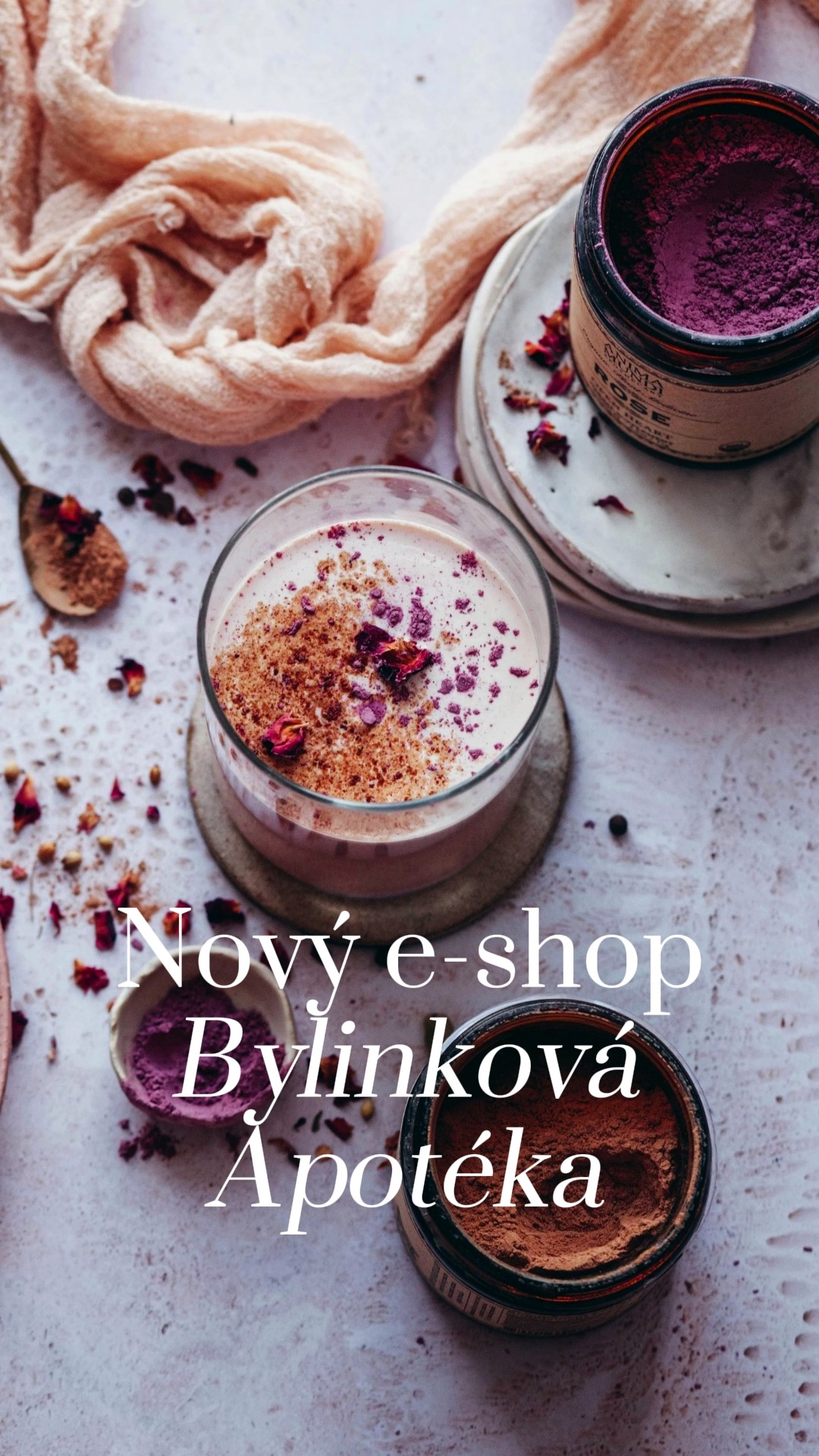 Ťukni na video a uvidíš, který produkt si tě dnes našel.
Na e-shop právě dorazily novinky od @animamundiherbals – značky, kterou jsem si zamilovala pro její kvalitní přírodní složení a propojení tradičního bylinkářství s moderním přístupem k péči o tělo i mysl.
A mám pro vás ještě jednu novinku. 💚 Každý měsíc společně vybereme jeden produkt, představím vám ho podrobněji a ukážu, jak ho používám já – včetně jednoduchého receptu nebo tipu, který můžete vyzkoušet doma.
👉 Všechny produkty najdete v Bylinkové apotéce. Odkaz je v bio.
#bylinkatka #eshop #animamundi #aromaterapie #eterickeoleje #bylinky