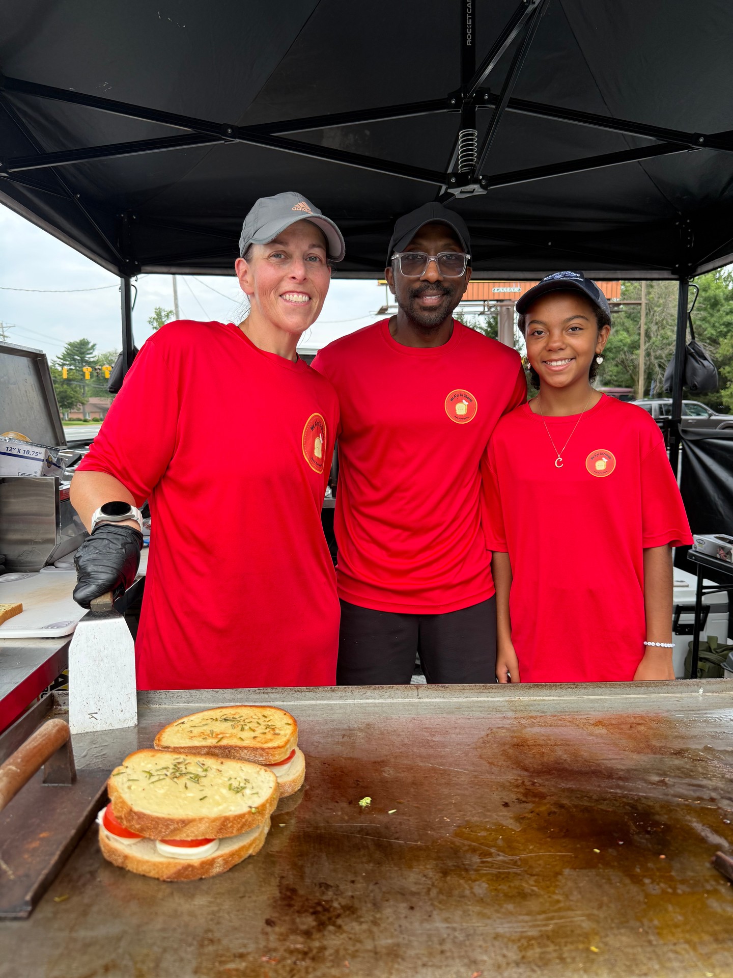 Thank you, @AldersgateDE, for hosting our August Taste & See with WKC!
It is always so wonderful to connect with our local community during these lunchtime markets. We're grateful @FamilyPromiseDE could join us, too!
Tap through for highlights of the day, and save the date for this month's event on Sept. 17th!
#WilmingtonKitchenCollective #WilmingtonDE #WilmingtonEvents #WKC