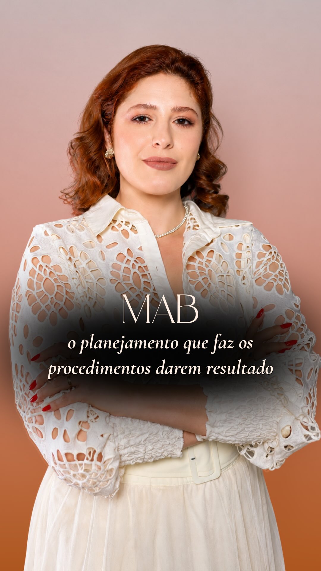 Primeiro o planejamento. O que te incomoda? Diante da resposta eu avalio a causa, para então escolher o melhor tratamento.
Porque na estética temos várias opções de procedimentos. Alguns apenas maquiam a queixa. Outros tratam a raiz do problema.
Eu prefiro a resolução, ainda que ela não aconteça de imediato. Afinal, os sinais do envelhecimento no rosto não surgem espontaneamente, são consequência dos anos. Logo, sua reversão real também precisa de tempo. Pois depende da resposta biologia do próprio corpo.
Quer ver como eu irei reverter as minhas rugas estáticas da testa? Acompanhe o perfil, que vou compartilhar tudo!
#Rugas #rejuvenescimento #esteticauberaba #uberabamg #botox