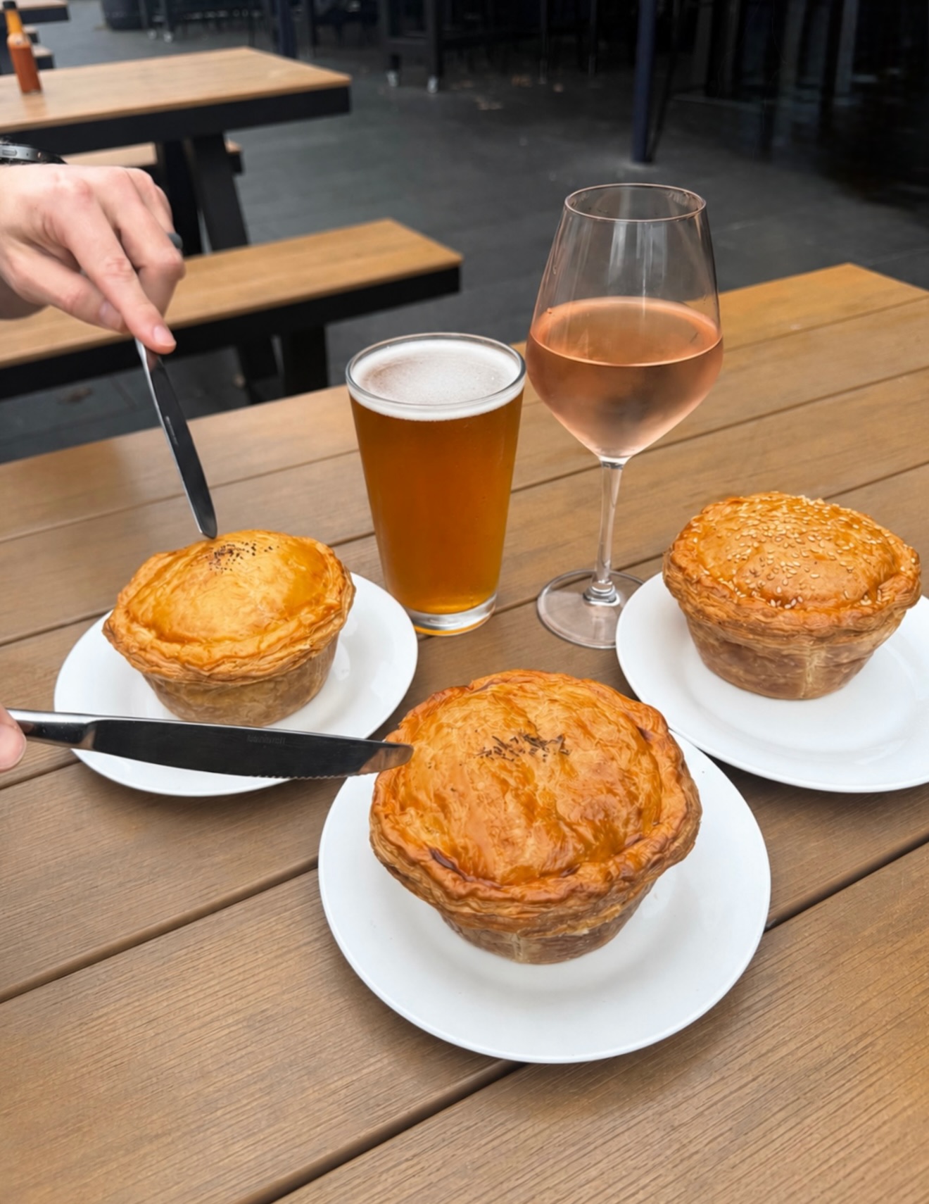 Friday’s just around the corner 🥧🍺
Grab one of our gourmet pies + a pint for $25 with our Express Lunch deal.