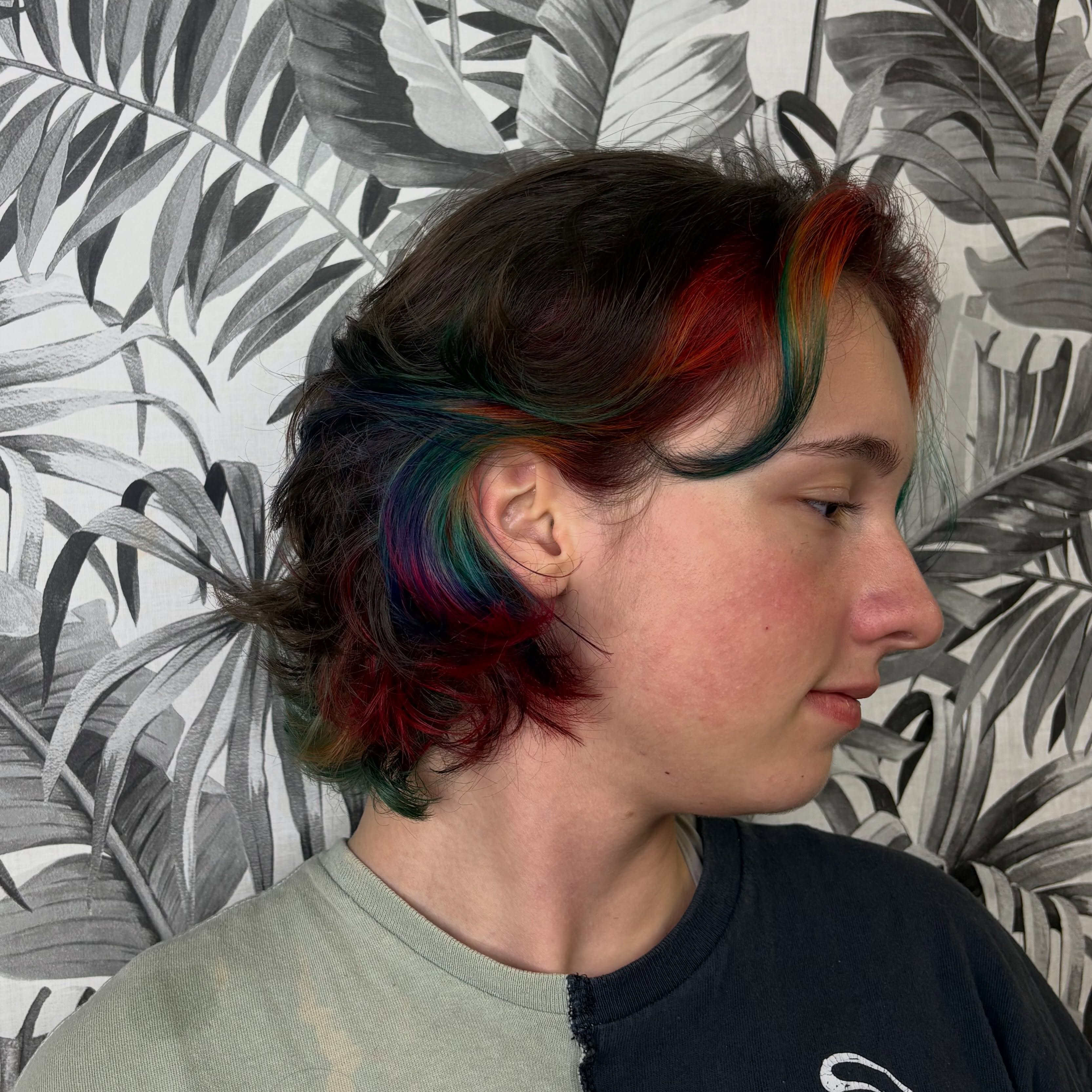 Hair by Tori @irunwithmyscissors 🌈
#rainbowhair #prismhair #rainbowhaircolor #bostonvividhair #jamaicaplainma