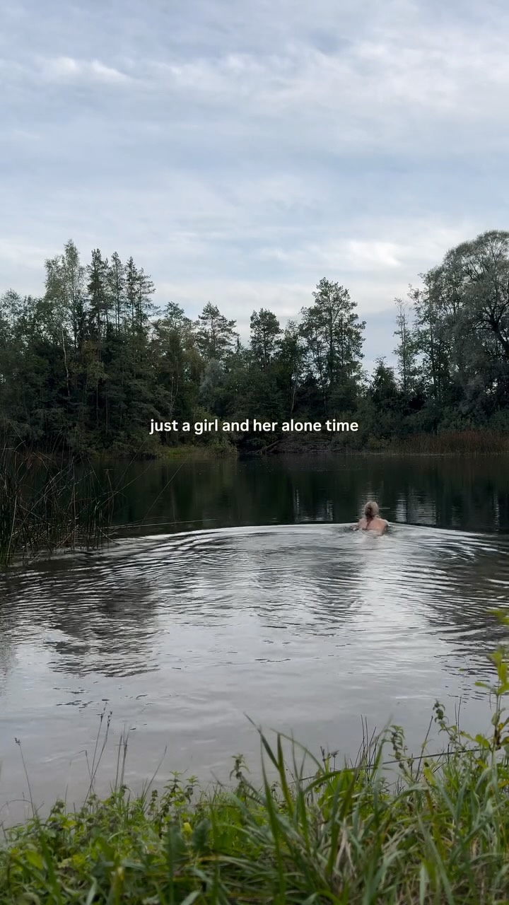Alone time = nature time 🤍🍃