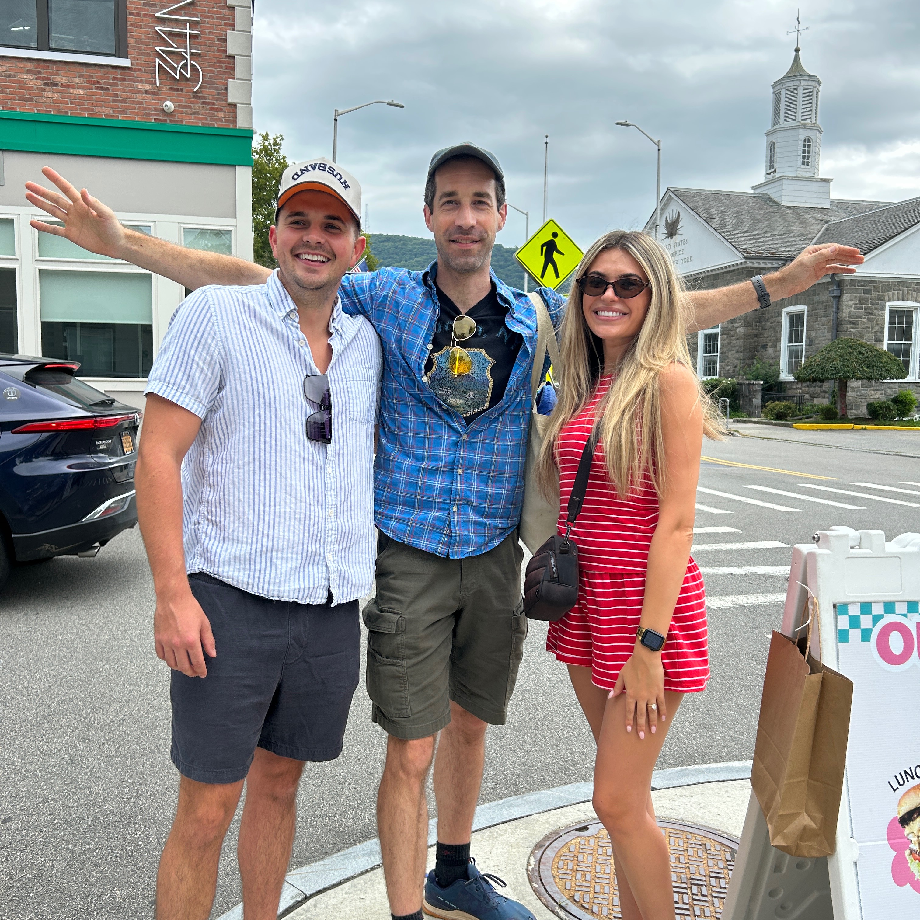 Did I mention this awesome couple on the tour was newly engaged!? Erica was so sweet she bought me a soda at the end of the tour from @beaconbathandbubble-- OH AND Jeffrey's family owns the century old @montanosshoestore in Saugerties! . I love my job! Meeting awesome people, rubbing elbows with Hudson Valley history-- and helping to make memories that last a lifetime!!! . CONGRATULATIONS TO YOU BOTH!!!