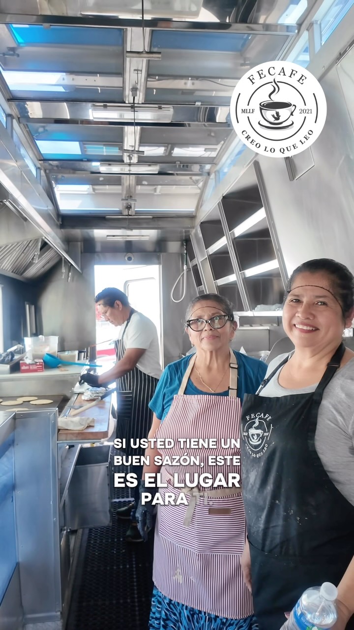 Testimonio de hermanos en Fe Café:
Servir en la cocina es una bendición porque sé que incluso las cosas más pequeñas que hago pueden ser un acto de servicio a Dios. Puede que no siempre vea el impacto de lo que estoy haciendo, pero sé que cuando sirvo con amor y un corazón dispuesto, estoy sirviendo a Su pueblo.🙏🏻
La cocina también me ha dado la oportunidad de conectar con otros. Hay conversaciones, risas, trabajo en equipo y momentos que crean recuerdos. Me recuerda que la iglesia no es solo un lugar al que asistimos, es una familia a la que podemos servir.🤍
•
•
#somosllamadafinal #llamadafinaldowney #ministeriosllamadafinal #diosteama