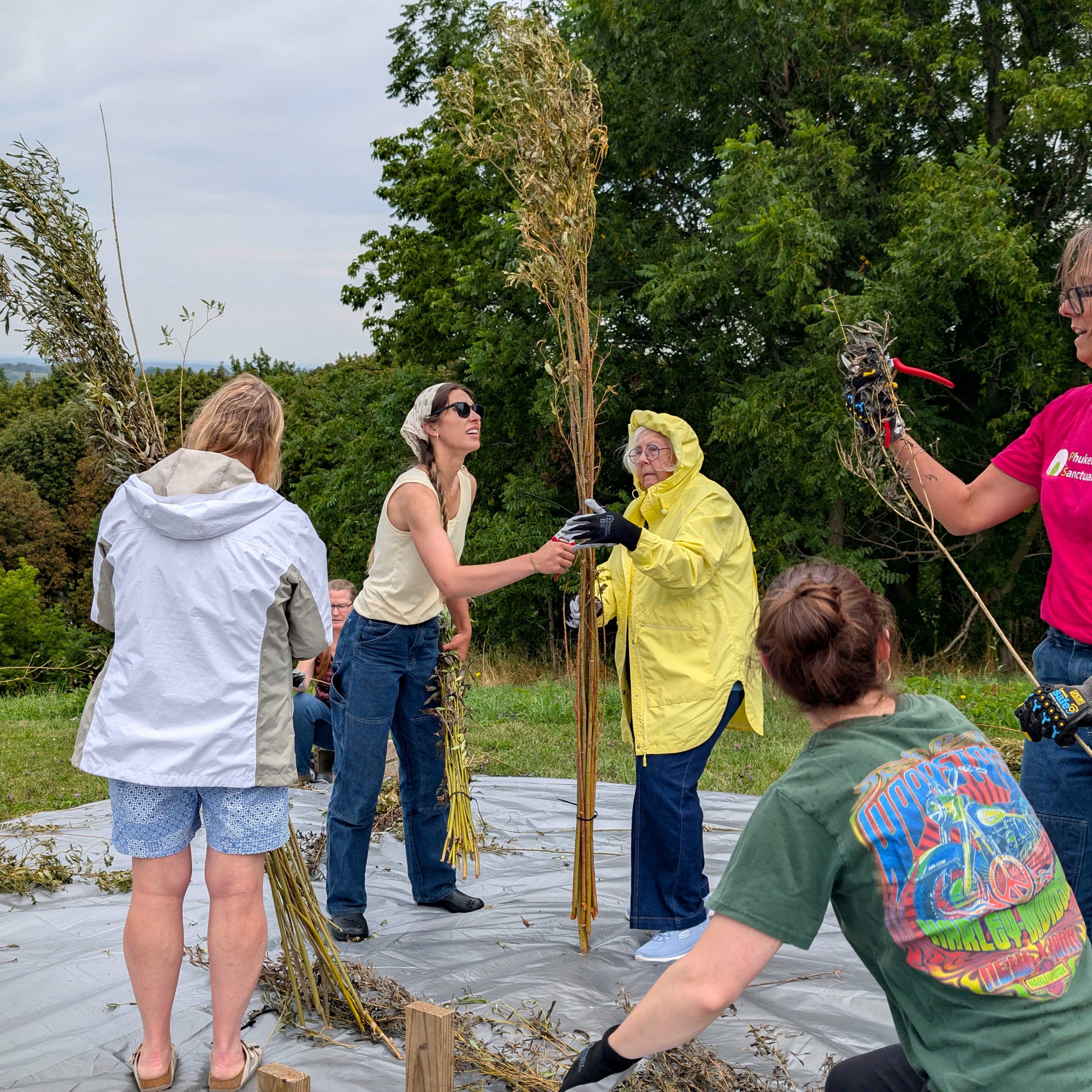 The next two weeks are the final push to complete The Paths We Weave at the Thornden Park Water Tower.
Volunteers are needed to help artist Syndey Schultz (sydney_mccall) strip and sort willow for weaving as she completes the art installation. No prior experience necessary, just bring hand pruners and gardening gloves. (We do have some pruners and gloves to share, if you need them.)
The next opportunities to volunteer are:
Thursday, 9/3, 5:30-7:30pm, and
Sunday, 9/6, noon-2pm
Meet at the Thornden Park water tower.
Also, please consider donating in support of this exciting public art project and future public art in the park. Please visit https://givebutter.com/Thorndenpark_Art for more information and to donate! Thanks!