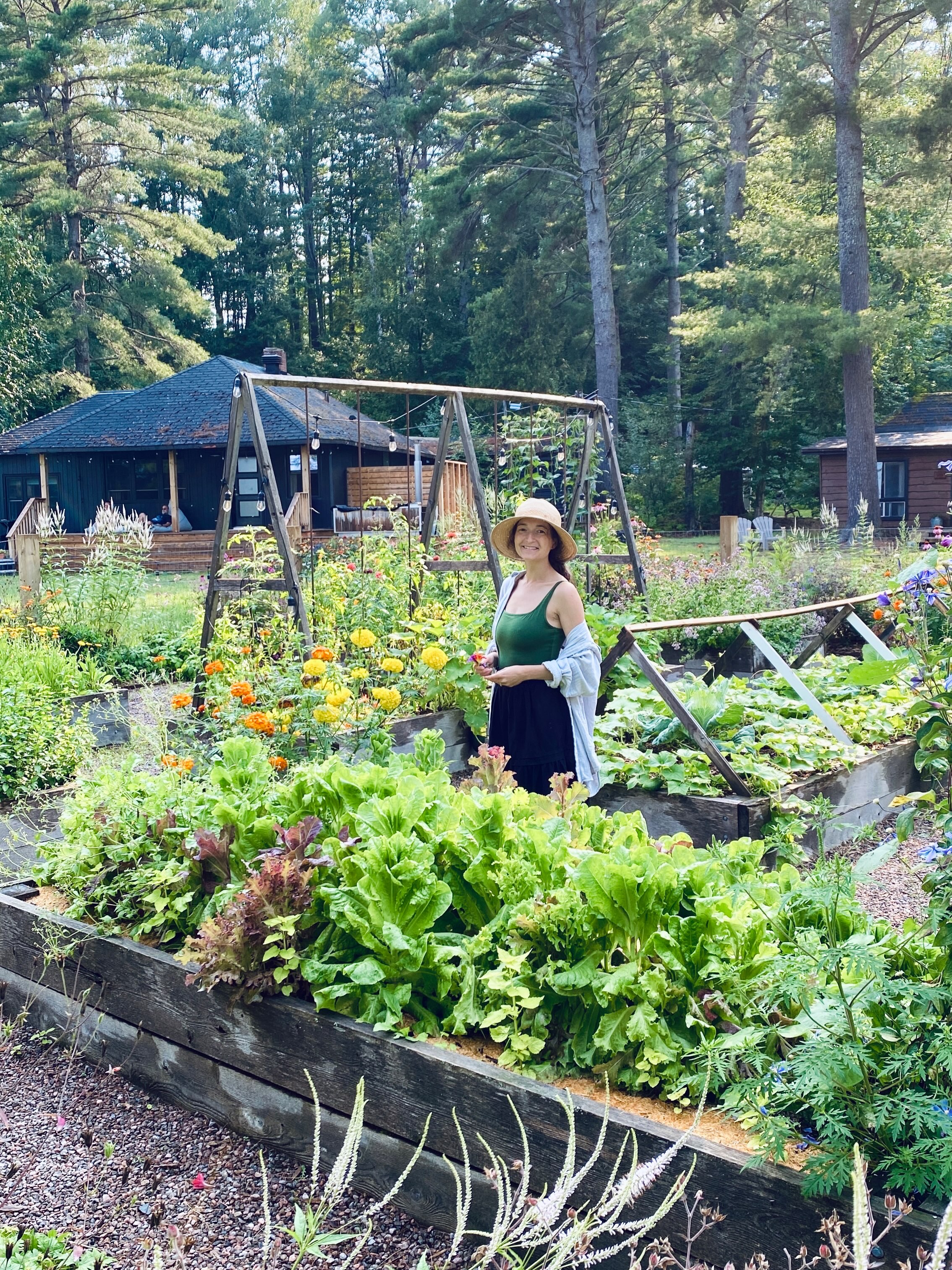 So bittersweet to say goodbye to August and step into September. I’ve been quiet with posting over here as summer was very full of life things. But my team was as busy as ever cooking for our wonderful clients every week over the summer ❤️
We’re still here planning personalized menus and recipes, grocery shopping and cooking meals every week for our clients so they have food ready to eat during the busy week. September is always busy for us, so if you’ve been feeling like you need some extra support with meal prep, reach out soon (we only have a tiny bit of availability left to cook in your home and help with your meal prep in Toronto).
And now back to summer for a moment…swipe through for some highlights from the last month (food and other things)
#privatechef #toronto #mealprep #nutritionist
Cherry tomato chickpea flour galette (tomatoes from our garden)
Summer sunset
Peanut Chicken with Peach Cucumber Salsa and Coconut Rice
Make your own soba noodle bowls
Favorite beach
Canoe trips
Lots of s’mores and bonfires
All the summer veggies (beets over labneh, Greek salad, and garlicky greens)
Snacks (homemade hummus, roasted cauliflower and beets, garden cukes, sauerkraut, sourdough, goat cheddar)
My first tomato harvest at the beginning of August
Blueberry picking
Blueberries
Homemade granola yogurt and blueberry bowl
The ultimate Ontario summer
Garden flowers