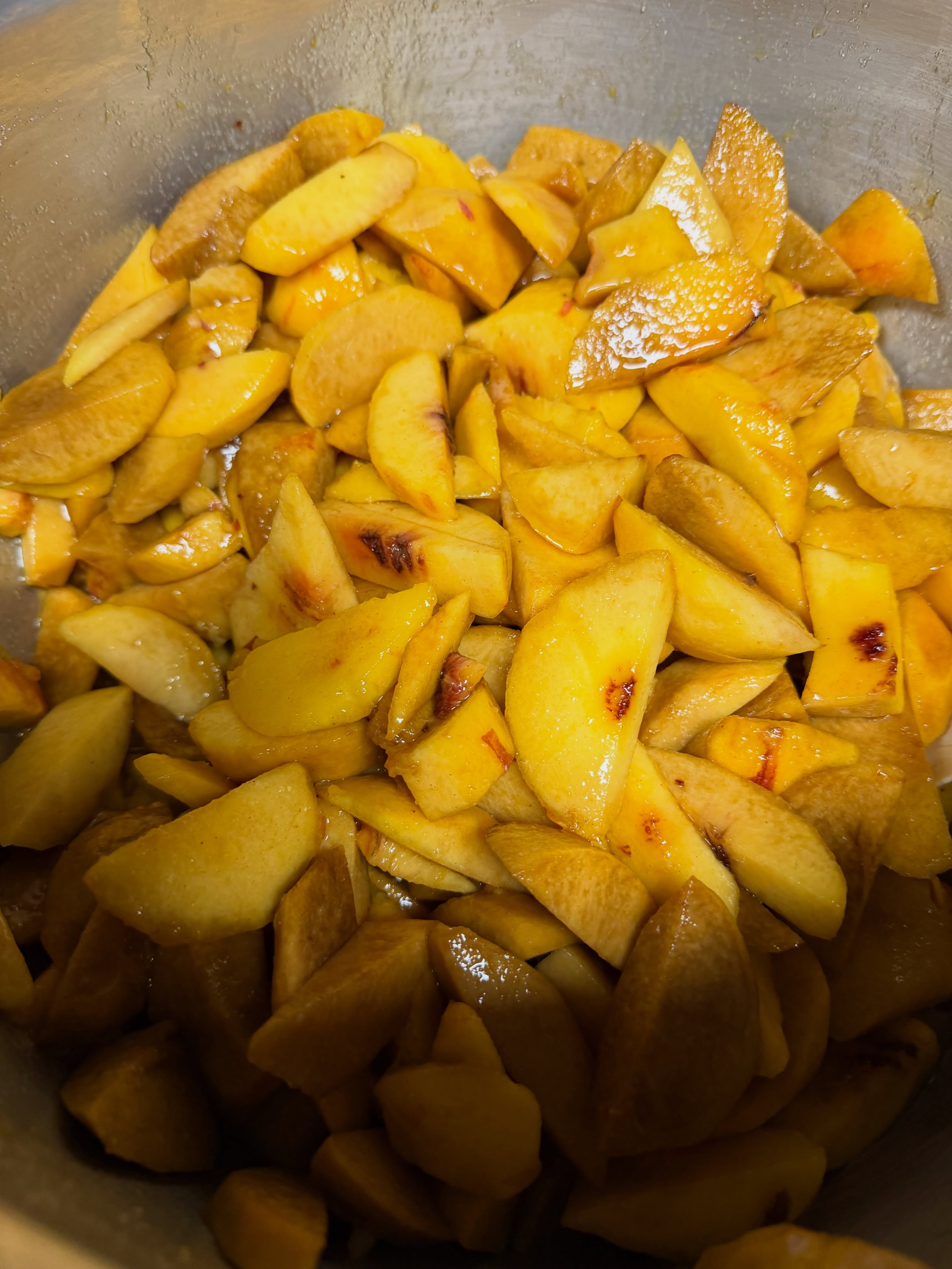 🍑 PEACH PREP IN PROGRESS 🍑
Prepping, peeling, chopping, and getting these beautiful peaches ready for TOMORROW! ✨
Fresh peaches are about to turn into something delicious for our Peach Cobbler Donuts. 🍑🍩
Small batch, made with lots of love, and worth the wait. Come see us tomorrow and grab yours while they last!
#SoYenDesserts #PeachCobbler #PeachCobblerDonut #FreshPeaches #DonutLove