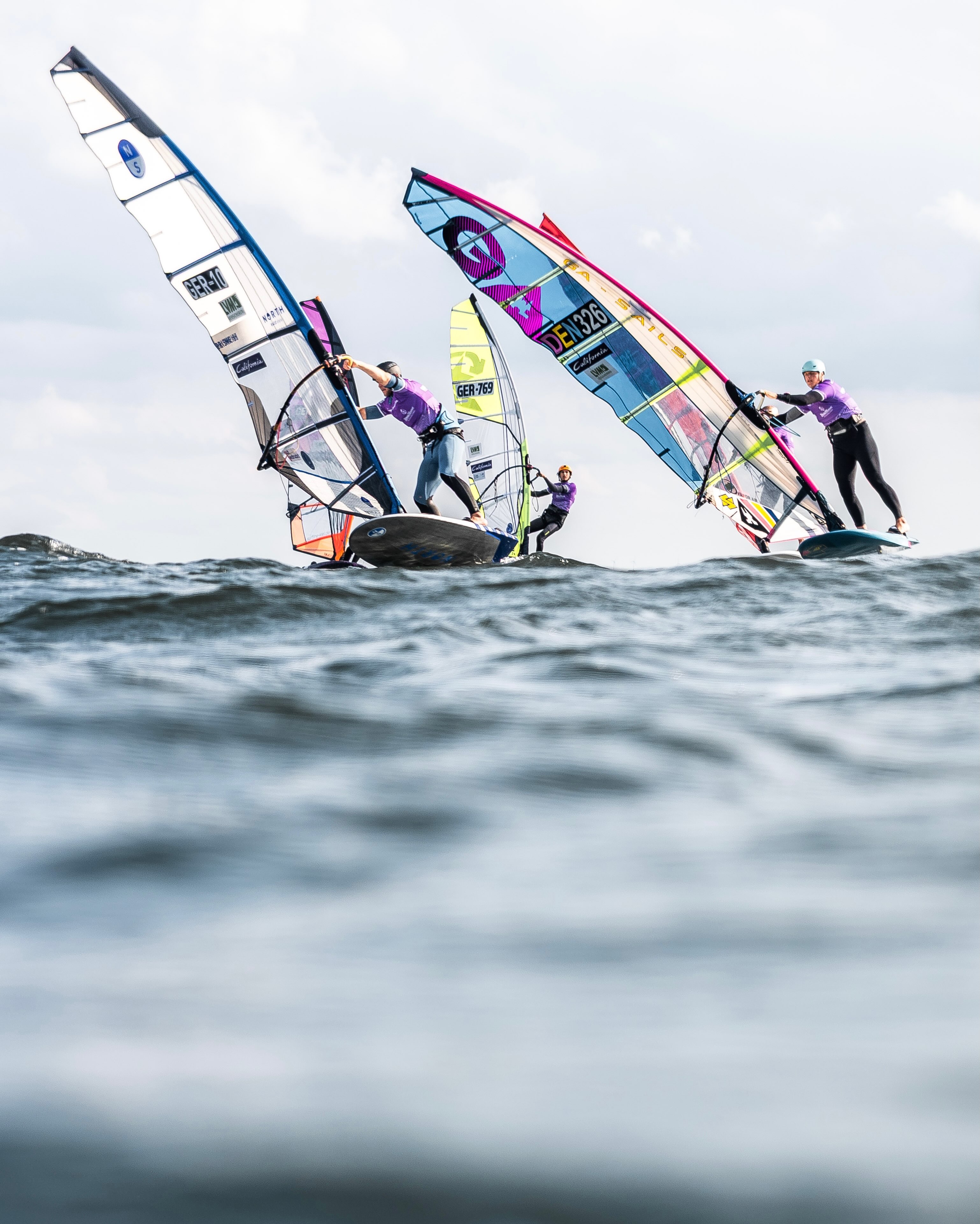@keno.recke.ger10 gewinnt in Pelzerhaken! 🌊🔥
Was für ein spannendes Finale beim California Windsurf Cup in Pelzerhaken: Keno setzt sich im letzten Wettkampf durch und sichert sich den Sieg beim Saisonfinale. 🥇💪
📸: @danielpankoke