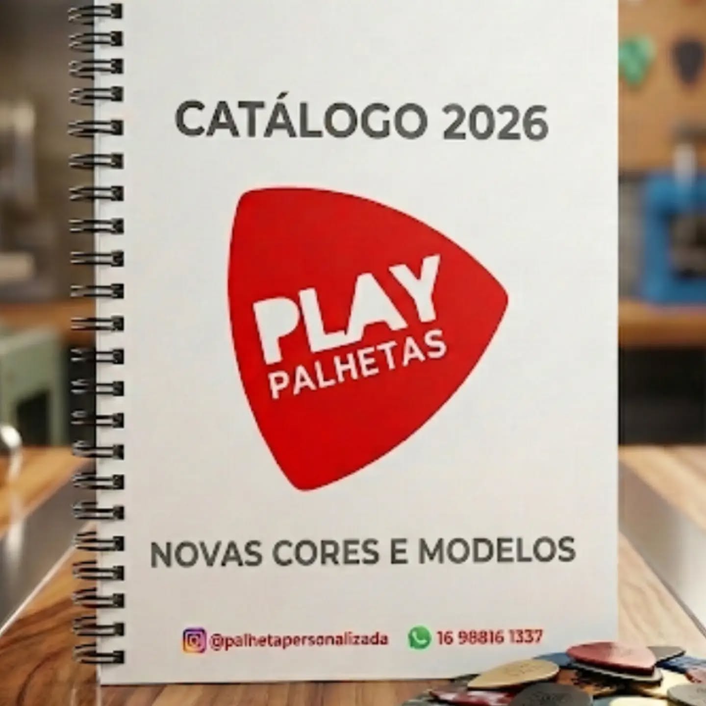 🔥 ATUALIZAÇÃO: CATÁLOGO 2026 DE CARA NOVA! 🔥
O que já era bom ficou ainda melhor! O catálogo de 2026 da Play Palhetas acabou de receber um super update recheado de novidades para quem busca exclusividade e presença de palco:
Novos Modelos: formatos inovadores para garantir a melhor pegada, dinâmica e precisão no seu som.
Novas Cores e Texturas: opções diferenciadas para destacar ainda mais a arte da sua banda ou evento.
Mais Opções de Personalização: do seu jeito, com o padrão de acabamento e durabilidade que você já confia.
Venha conferir em primeira mão as adições ao nosso mostruário!
Click nos links da bio e saiba mais ..