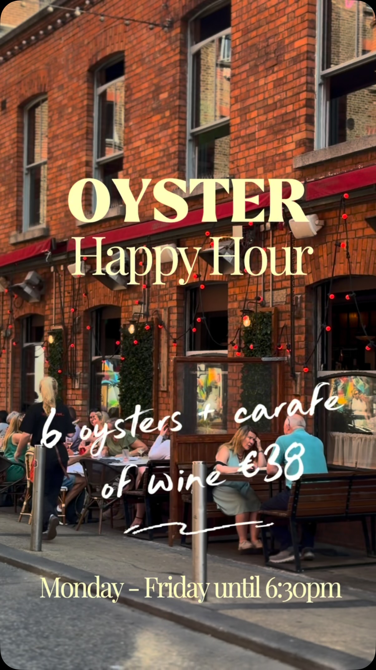 Some pairings are impossible to resist🦪🥂
Enjoy 6 fresh @carlingfordoysters served with a carafe of white wine ir sparkling rose, all for just €38.
Available Monday - Friday until 6:30pm, it’s made for after work catch ups, pre-dinner drinks or a relaxed evening. Good oysters, something chilled in your glass and no reason to rush.
#osterhour #oysterseason #fadestreetsocial #restaurantdublin