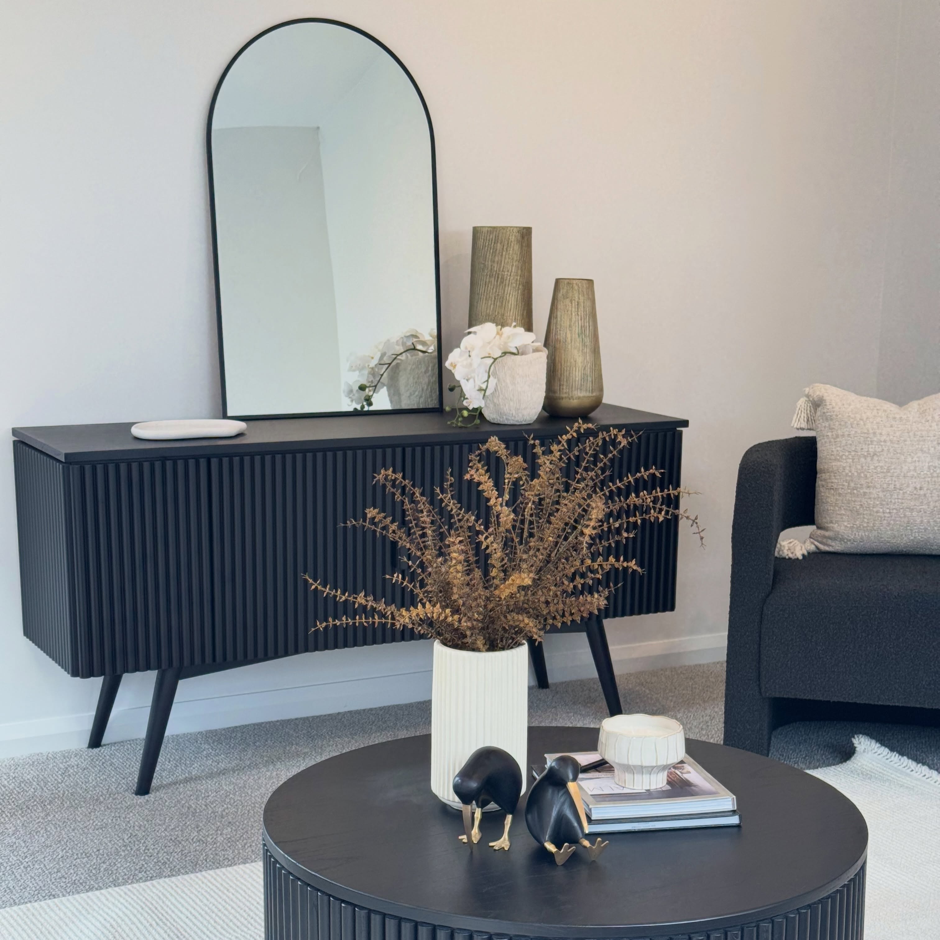 Tailoring | YOUR PROPERTY
That’s what we do. We handpick furnishings from our vast array of quality stock to suit your home and the target market.
Each piece is considered and intentionally selected ✔️