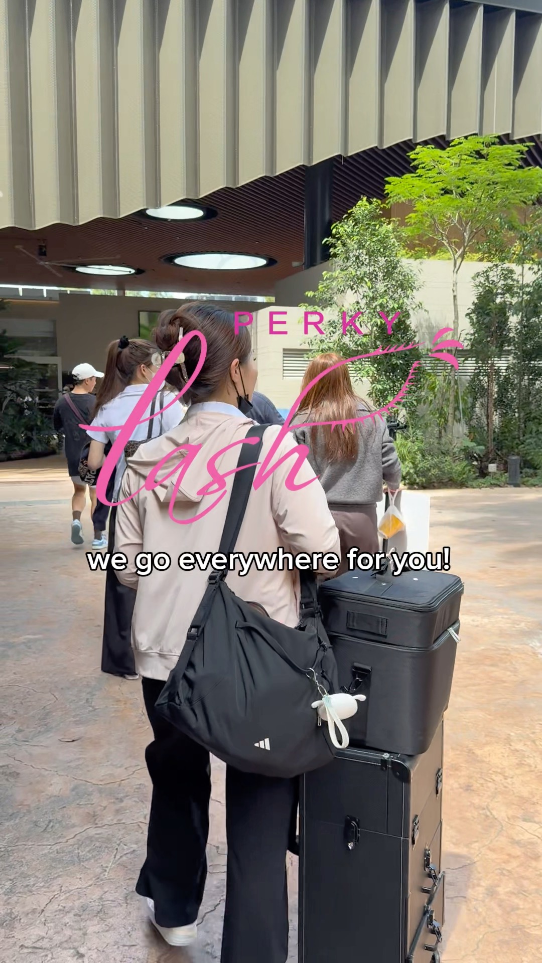 Wherever you are, Perky Lash can come to you.
Home? Office? Hotel?
This time, we’re bringing the lash experience all the way to the hospital 🤍She just wanted a basic cleaning service as her nails were too long and she couldn’t leave the hospital after surgery.
Self-care has no location.
📩 Contact us to book your Home Visit.