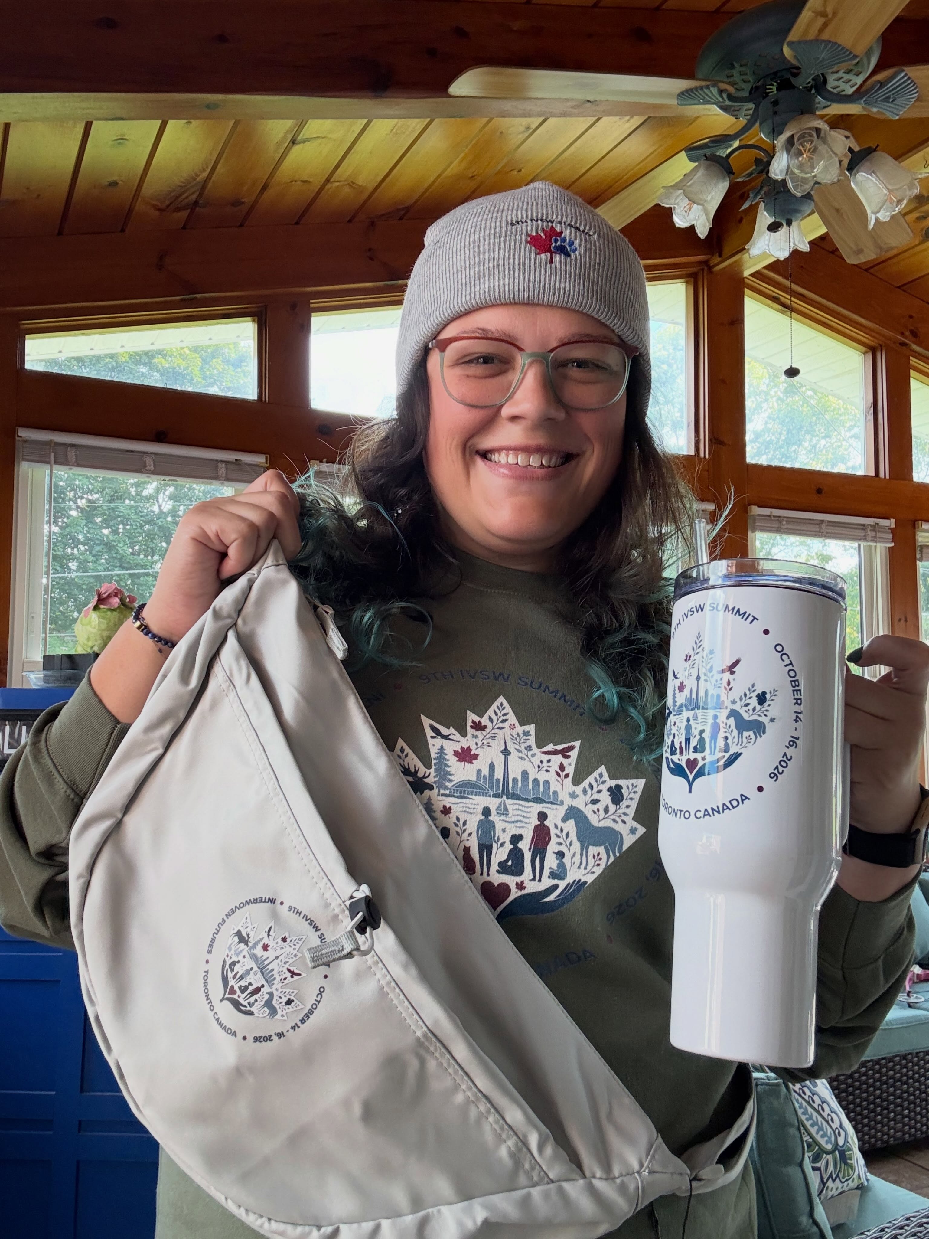 Anyone else excited for the #9ivsws happening Oct 14-16th in Toronto 🇨🇦?! Our President, Augusta, is already representing with our Summit swag! Have you gotten yours yet? #vsw #humananimalbond #veterinarysocialwork