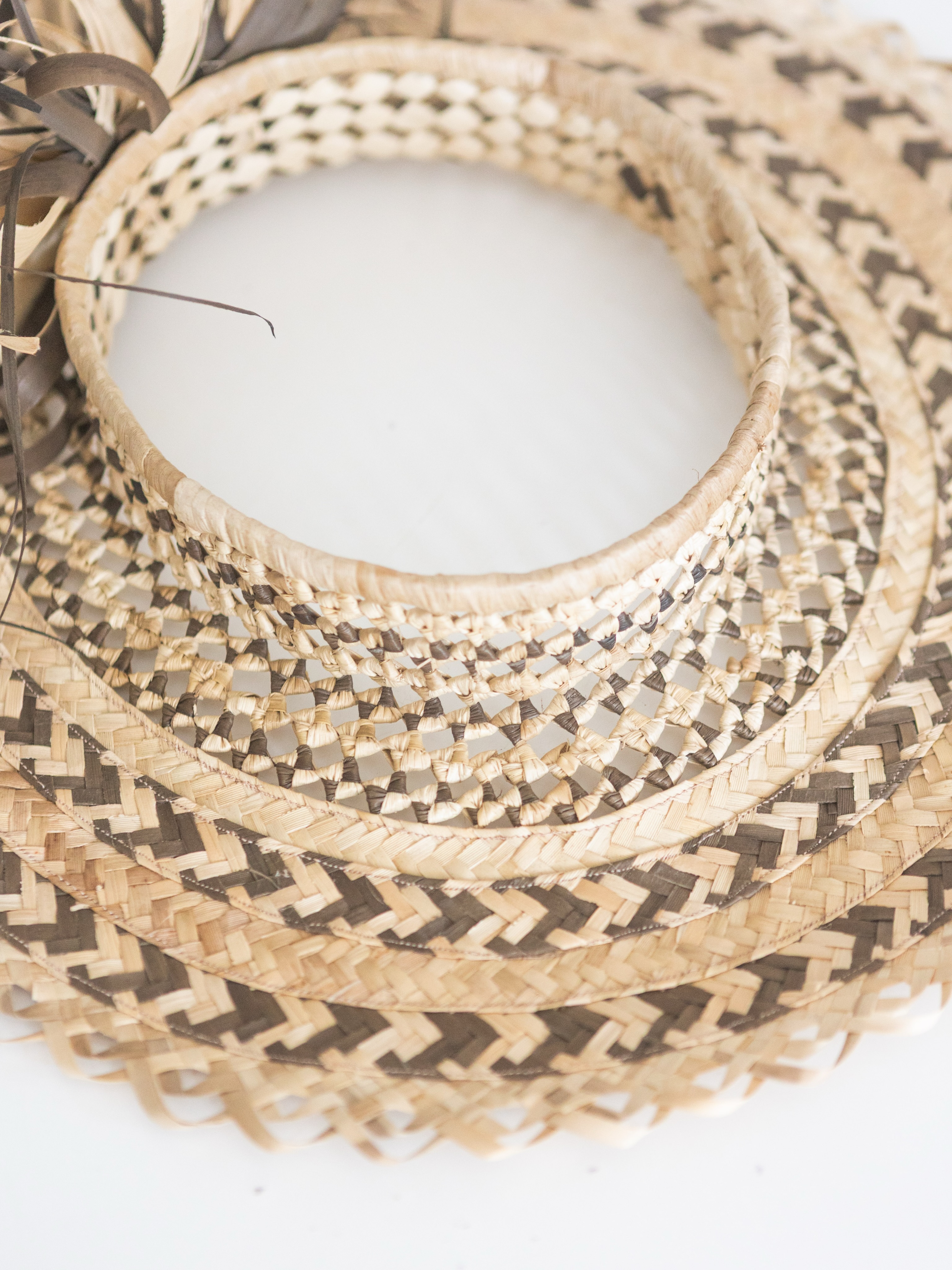 Made with precision & detail for the best✨
Shop our NEW Aimata Papale
Visit our website
Link in bio
🌴 #tahitianwoventhings 🧺 #raraawoven
✨ #wovenhats #wovenbags