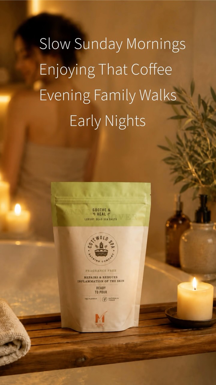 Slow Sundays. Done properly 🤍
A slower start to the morning
A coffee enjoyed without rushing
An evening walk with the family
A warm bath while the house quietens down
And an early night before Monday begins
Slow down. Soak. Reset. #cotswoldspabathingcompany #wellness #selfcare #magnesium #relaxandunwind