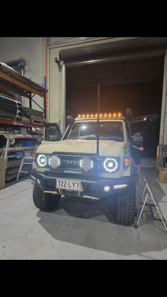 Hows this for a 79 series?! This is a seriously a nice build from Camp King Industries. We have put together a awesome 12volt system, wired a bunch of lights to the front bar and roof rack, solar, rear lights and more!
@camp_king_industries
⭐️220ah Slimline Lithium
⭐️Enerdrive DCDC & AC Chargers
⭐️215w Solar Panel
⭐️Kickass 2000w Inverter
⭐️Kickass Battery Monitor
⭐️Central locking to doors and tools boxes
⭐️Driving lights on bullbar
⭐️Driving lights on roof rack
If you have a nice rig and want a really neat 12 volt system then give us a call 📞 53795678
#79series #canopyfitout #canopy #campking
#fabrication