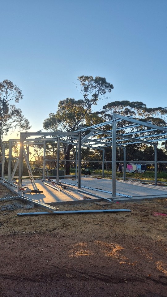 A workshop update. We started the build last weekend! And yes we are still married and looking forward to this weekend for round 2.π