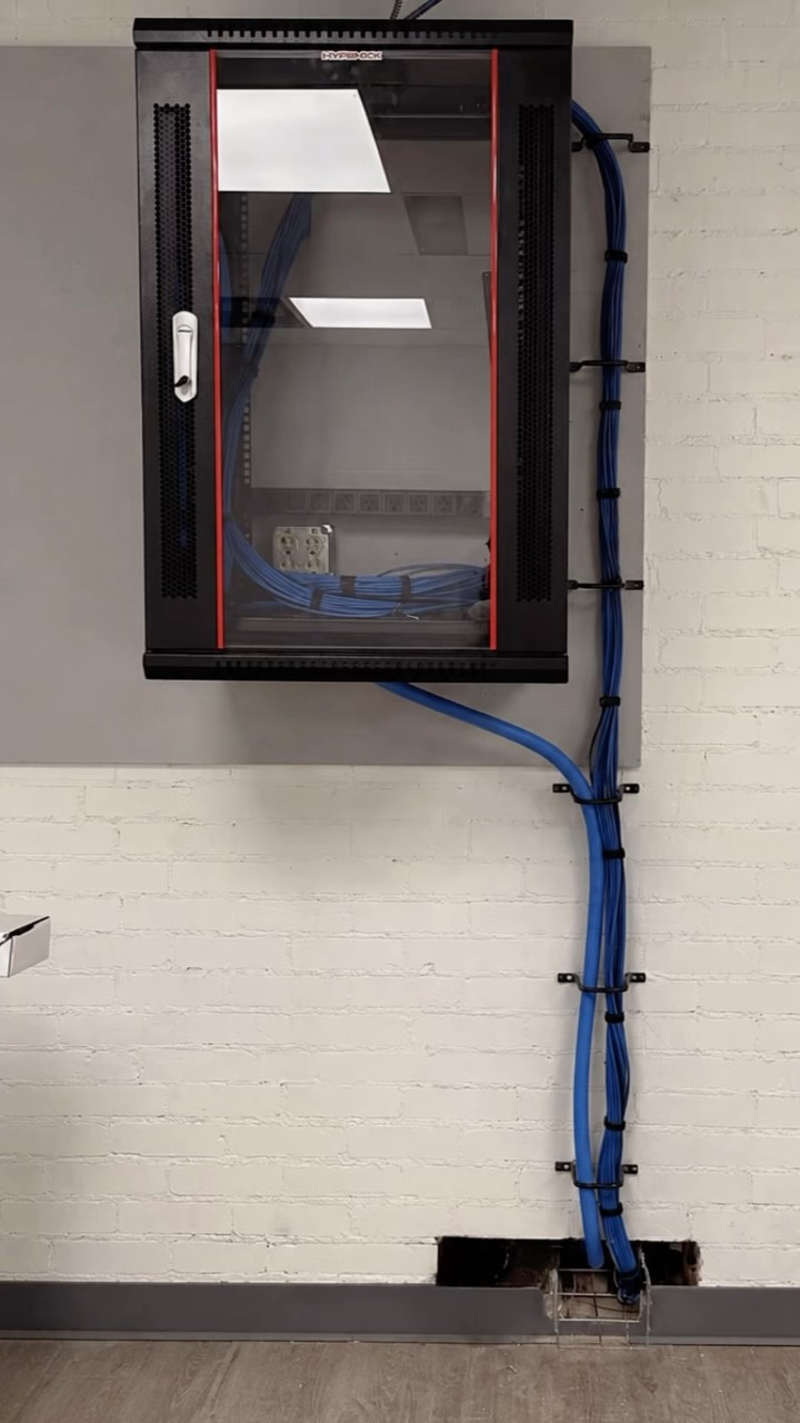 From securing the cabling to getting everything neatly organized inside the rack and ready for termination—every detail matters. Watch to see it all come together 🔌👷🏻
#CieloSystems #StructuredCabling #DataRack #cablemanagement #techtok