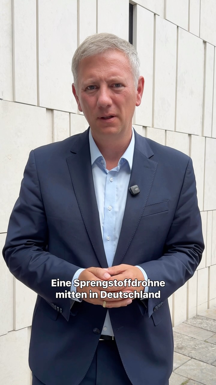 Russissche Sprengstoffdrohnen – Mitten in Deutschland. Und die AfD? Leugnet das. Wir dürfen Putins Russland nicht verharmlosen. Es braucht keine Panik, aber wir müssen wehrhaft sein.