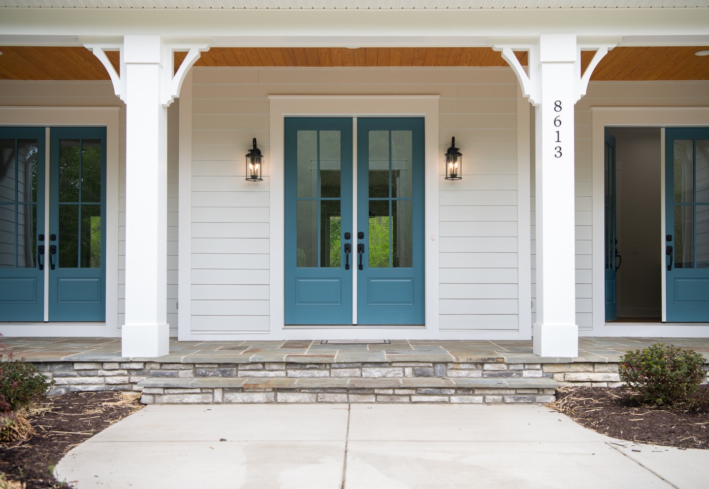 Some homes welcome you. Others make an entrance. ✨
These beautiful double entry doors open into a grand foyer, setting the tone for everything that follows. From the symmetry and natural light to the thoughtful architectural details, a custom home gives you the opportunity to make the very first impression unforgettable.
Because your dream home should feel special from the moment you walk through the door.