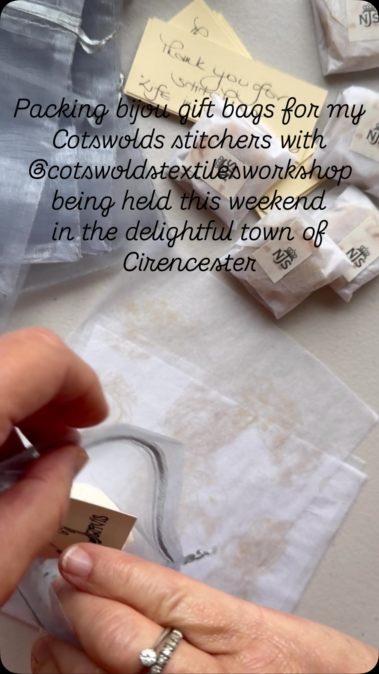 Packing little gift bags of mini Cotswolds lavender soap, hand-poured beeswax daisy and a miniature ceramic pumpkin - for the delightful stitchers @cotswoldstextileworkshops this weekend 🪡💜#nicolajarvisstudio #cotswoldstextilesworkshops #embroidery #goodtimes