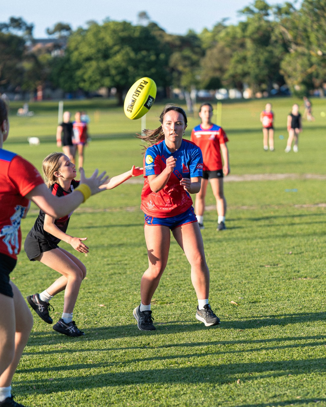 Don't want the footy season to end? It doesn't have to!
The SMJFL's Summer Footy programs keep the fun going once the season is over, helping current players keep their skills up and serving as a great introduction for those new to the game in a social environment. Programs are available for kids aged 7 to 16.
Registrations are now open - visit our link in bio for more information and to register.🔗