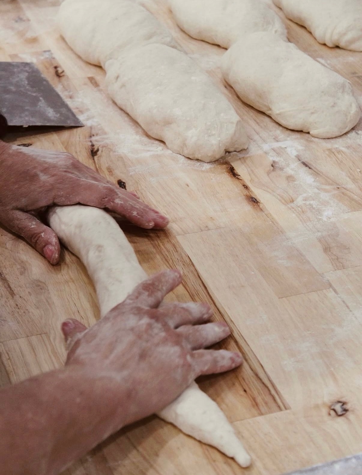 all hands on deck.
our bread, your moment.