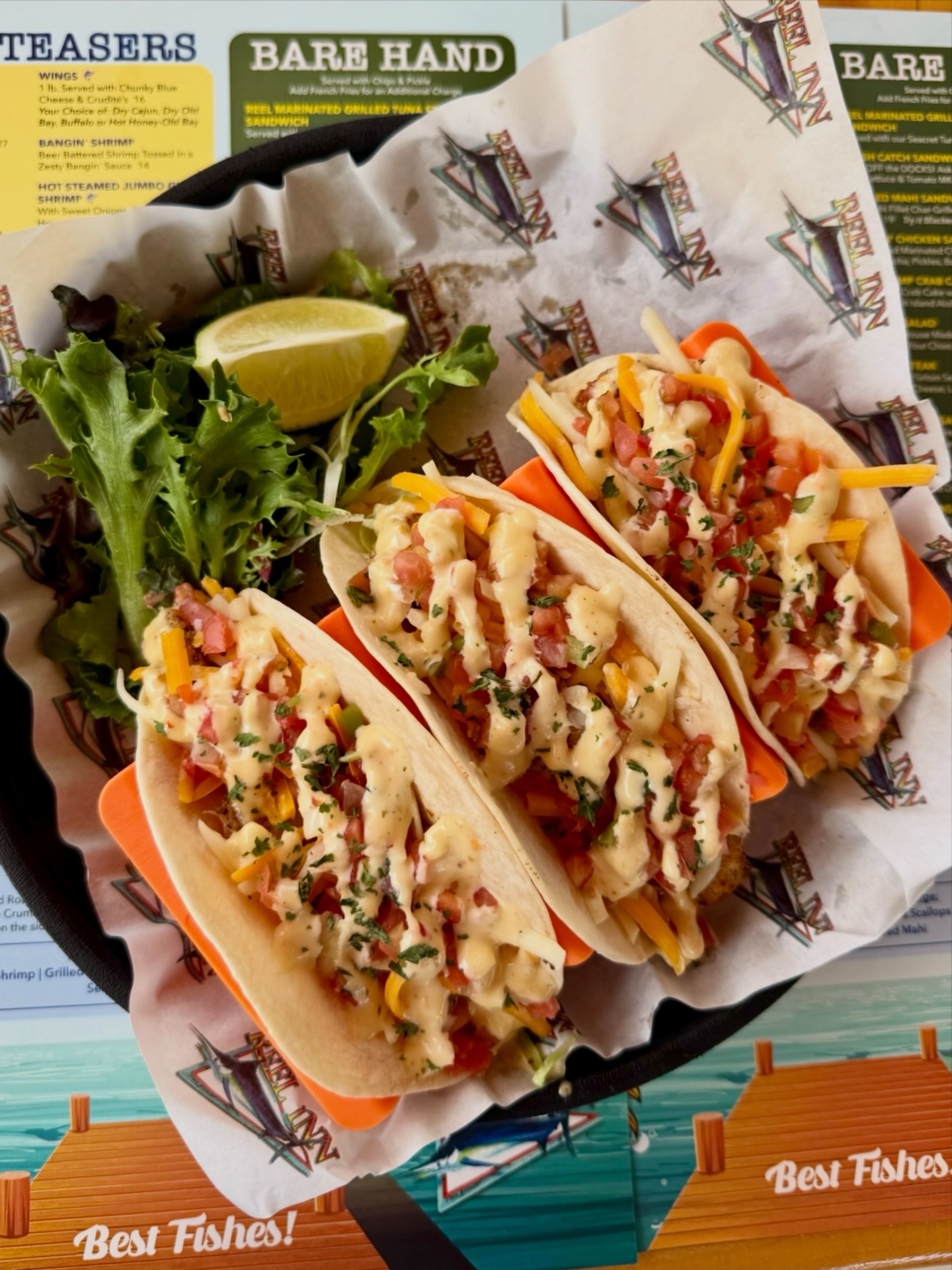 It’s Friday Eve!! We’re open at 3pm today, then 11am all weekend long!
Stop in & grab your favorite bites with your favorite people at your favorite place😉 We’ll see ya soon! 🍻