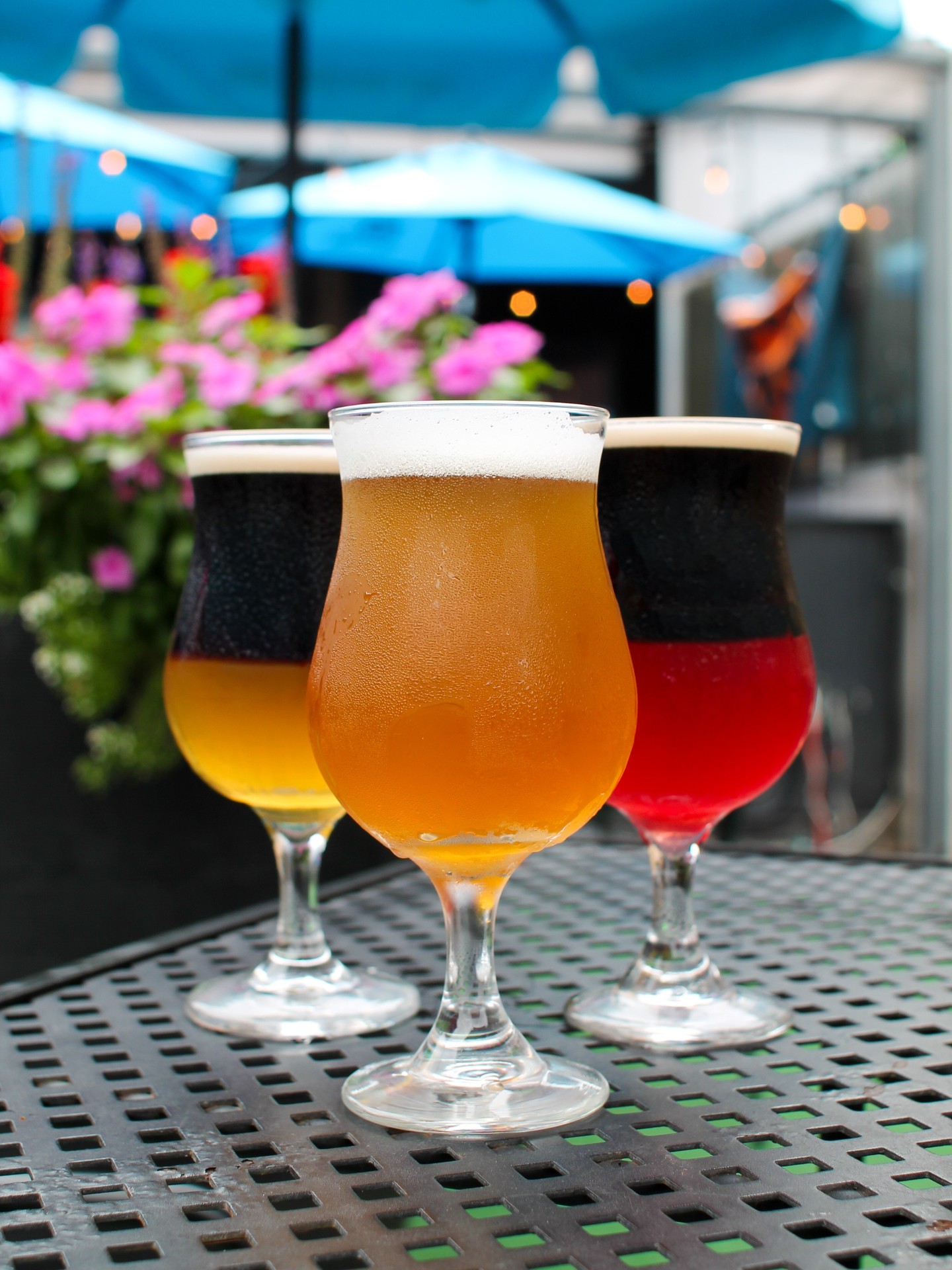 We’ve got 5ive Cities brews on tap!🍍🍒 Try their fruity Bikini Bottom Pineapple and Cherry Wheats, or sip on the classic Midwest Hippie New England IPA. Feeling adventurous? Mix things up with a beer blend—Guinness or combine the flavors! Cheers!🍻
#CraftBeer #LocalBrews #FiveCitiesBrewing #PineappleBeer #CherryWheat #NewEnglandIPA #BeerBlend #MidwestHippie #BeerLovers #CraftBeerLovers #CraftBeerCommunity
