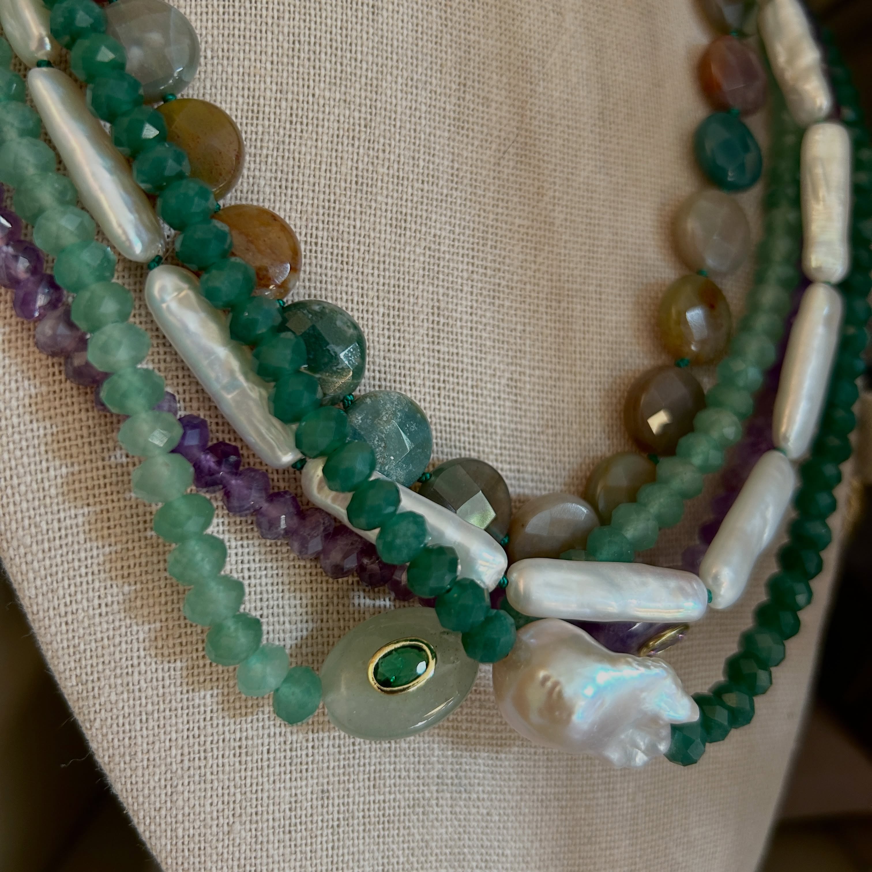 Crushing on green this fall… these styles will available on www.kayliedawn.com soon 💚✨
Which one caught your eye?
#JewelryDesigner #gemstonelovers #fallstyle
