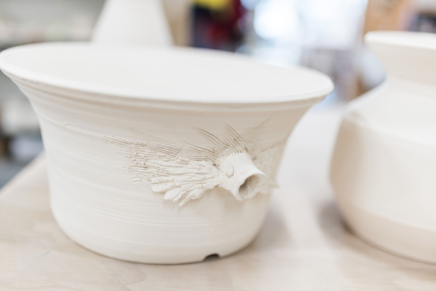 We love a finished piece, but weāre just as big a fan of this stage.
Bisque-fired, still unglazed, and every little detail is right there to see. The texture, the shape, the tiny marks left behind as it was made. Thereās something pretty great about seeing a piece before color enters the picture.
Of course, weāre still VERY curious to see where this one ends up.