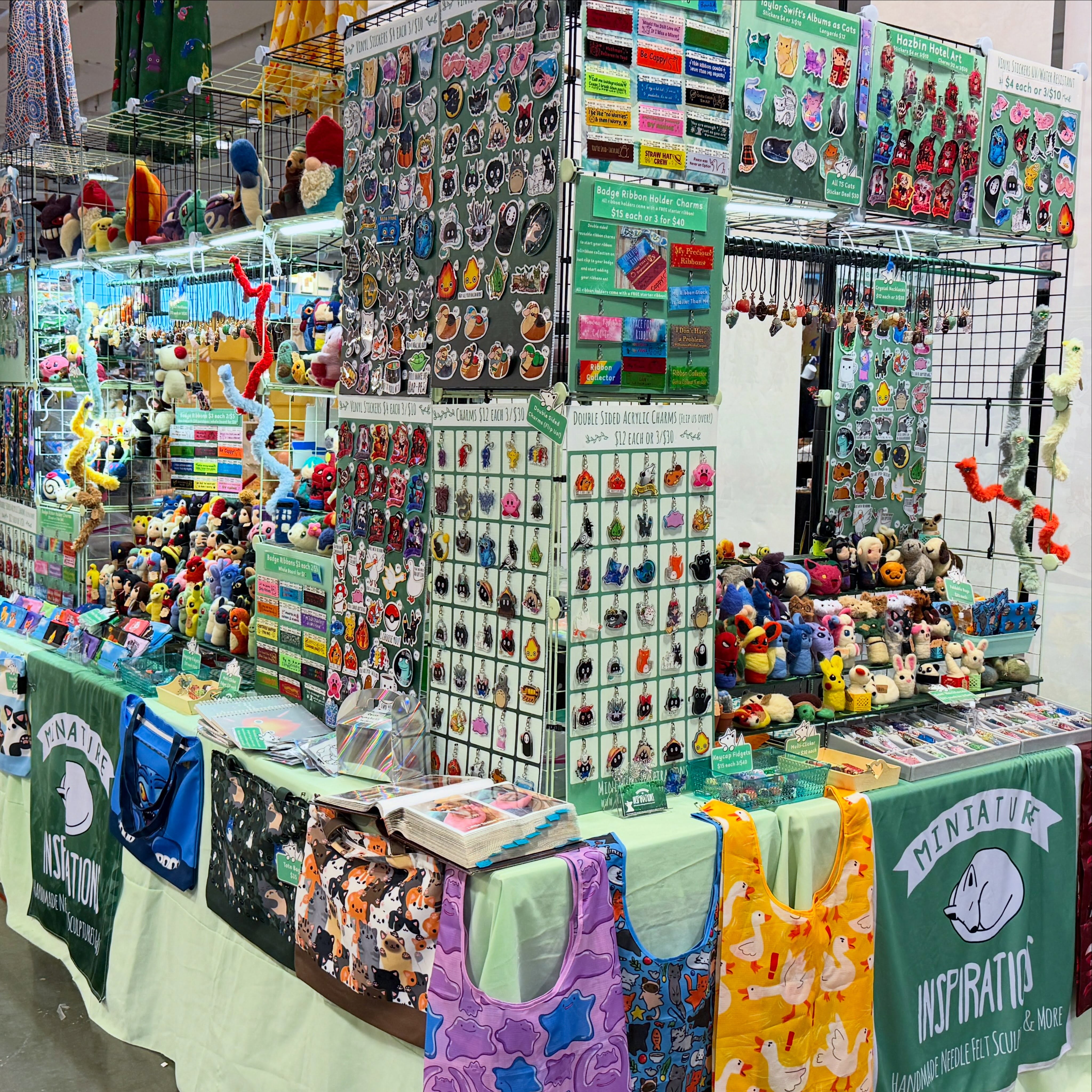 Last day of Dragon Con! Come find me on Floor 3 B67-68 of the vendor hall ✨ #dragoncon #animeconvention #comiccon #atlanta #thingstodoinatlanta