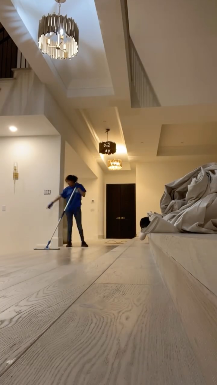 POST CONSTRUCTION CLEAN UP
FLOORS 🧹
#reno #tahoe #bluelakehousecleaning