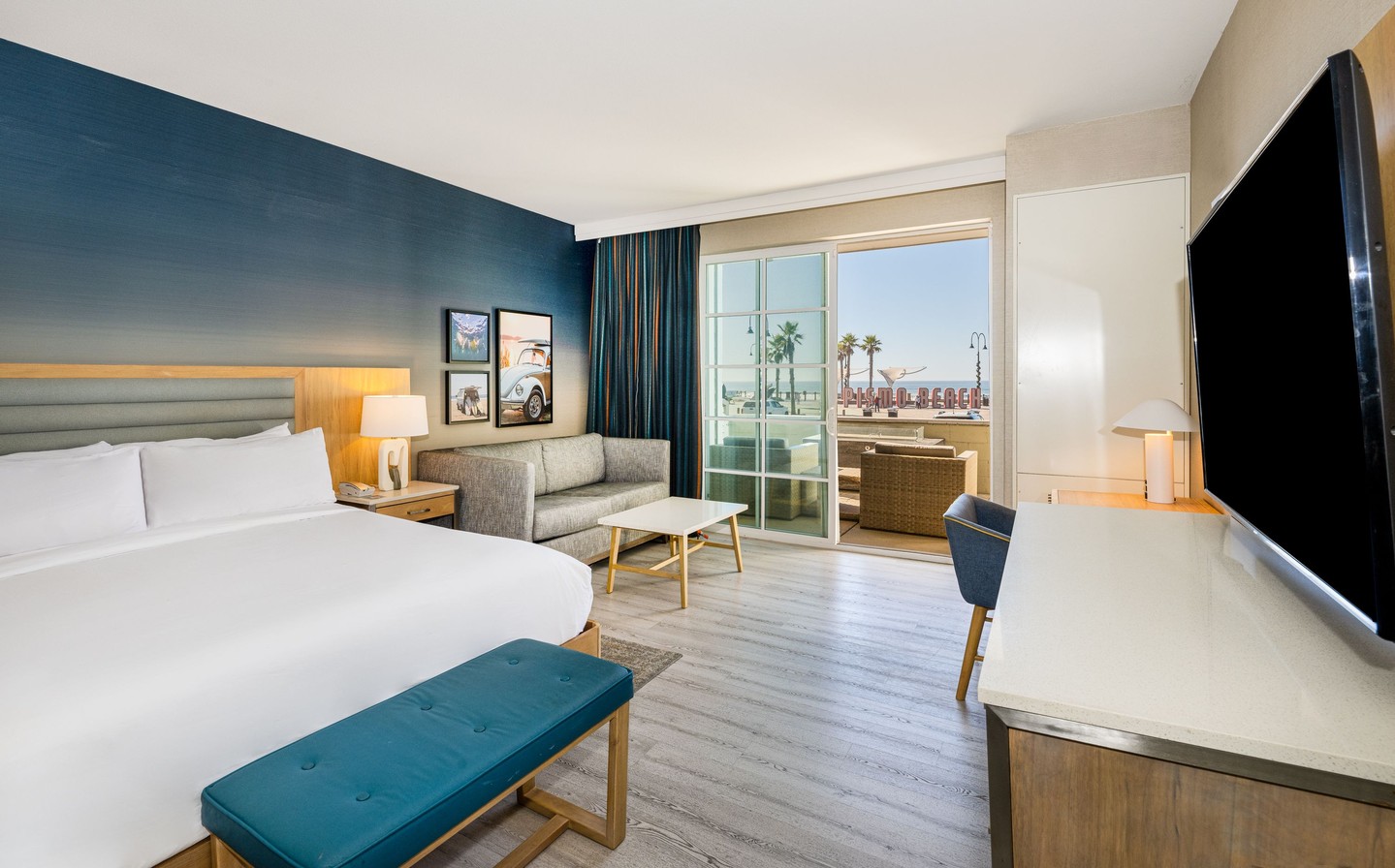 Check in. Drop the bags. Head for the coast. ๐
.
When Pismo Beach is right outside your door, your itinerary can be as simple as beach, boardwalk, dinner, repeat.
.
๐Make Inn at The Pier your home base for your next Pismo Beach getaway.
.
๐ Book your stay through the link in bio.